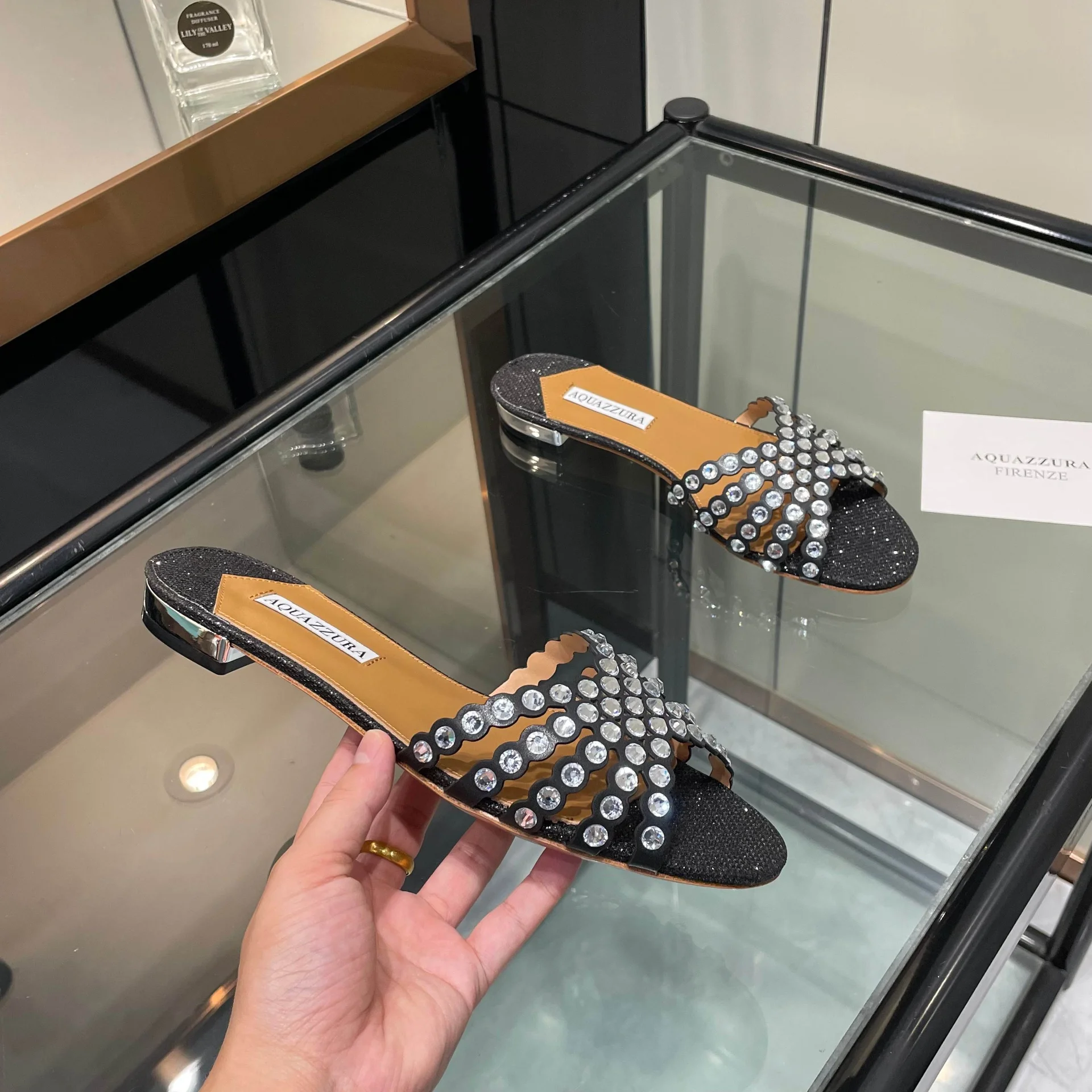 Сандалии Aquazzura с декором из страз - изображение 1