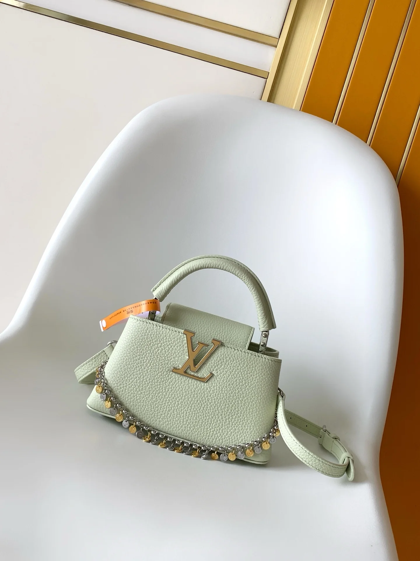 Мини-сумка Louis Vuitton зеленая - изображение 1