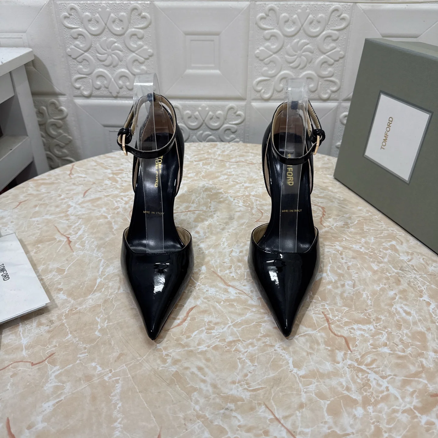 Туфли Tom Ford женские лаковые на каблуке - изображение 1