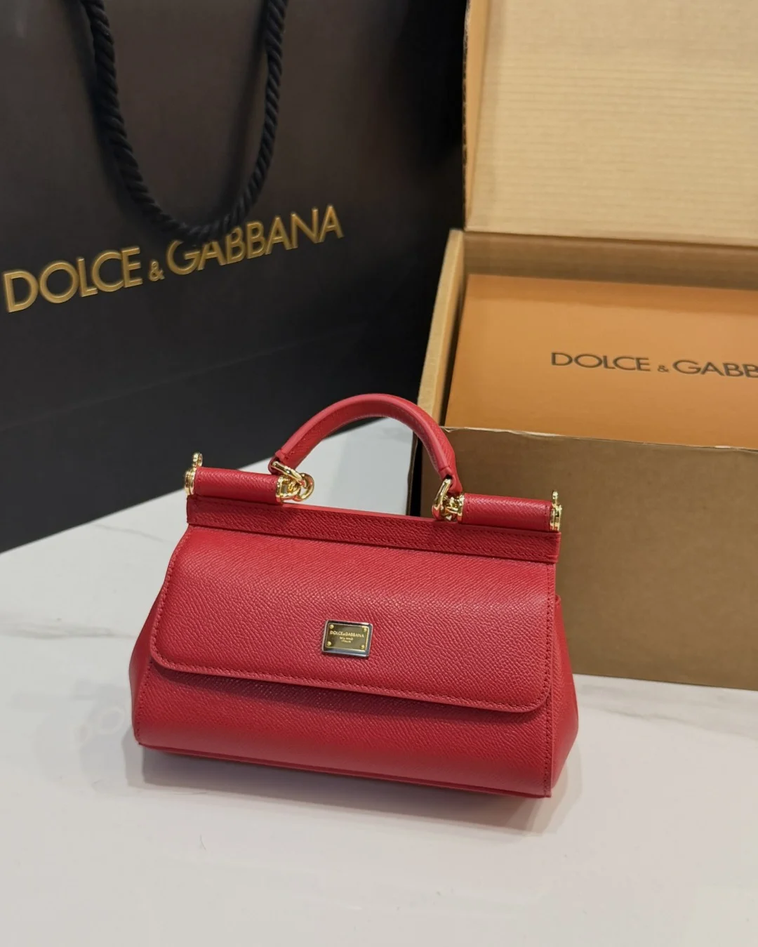 Ручная сумка Dolce & Gabbana Sicily - изображение 1