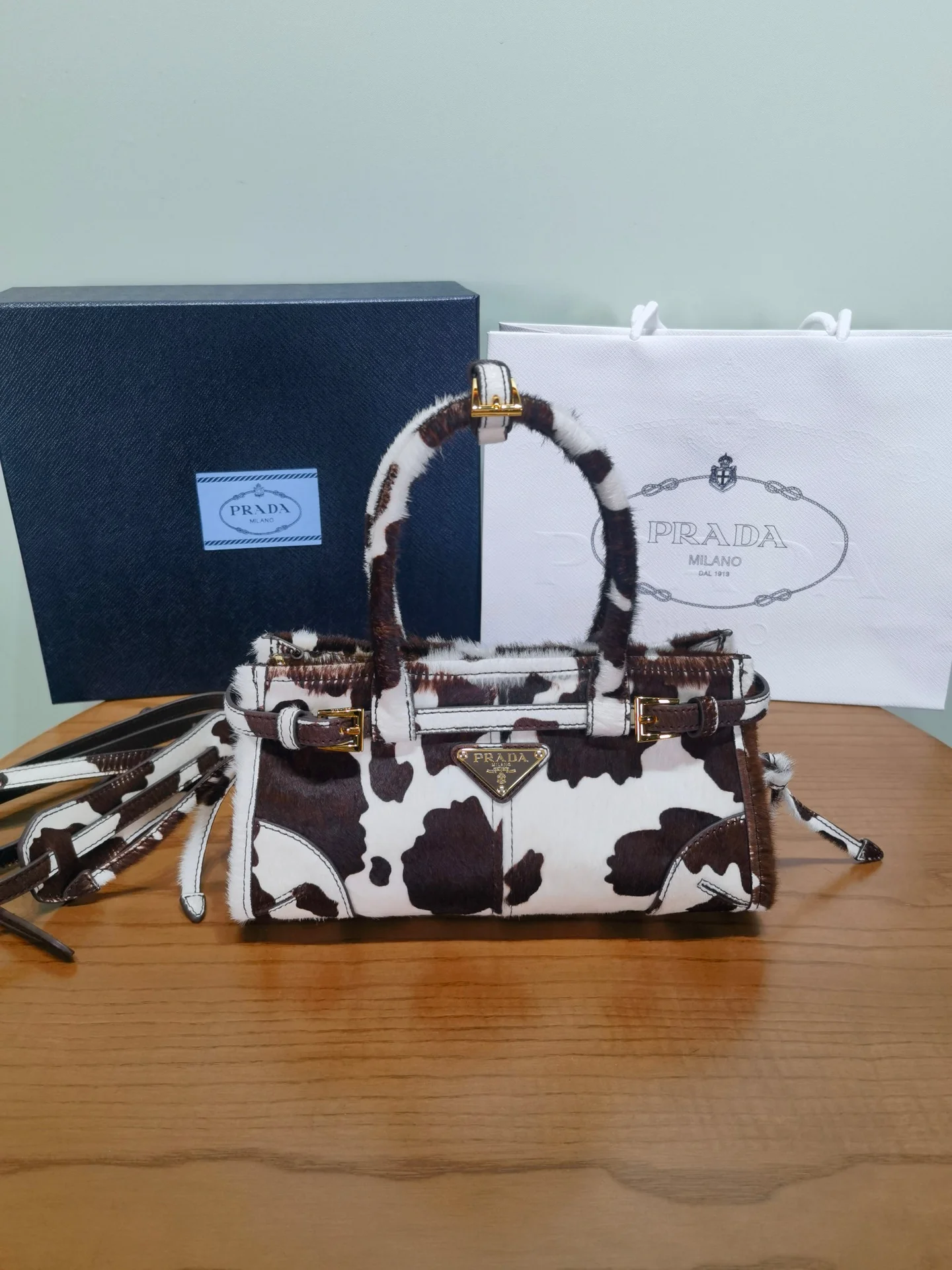 Мини сумка Prada Bonnie, черно-белая шерсть - изображение 1
