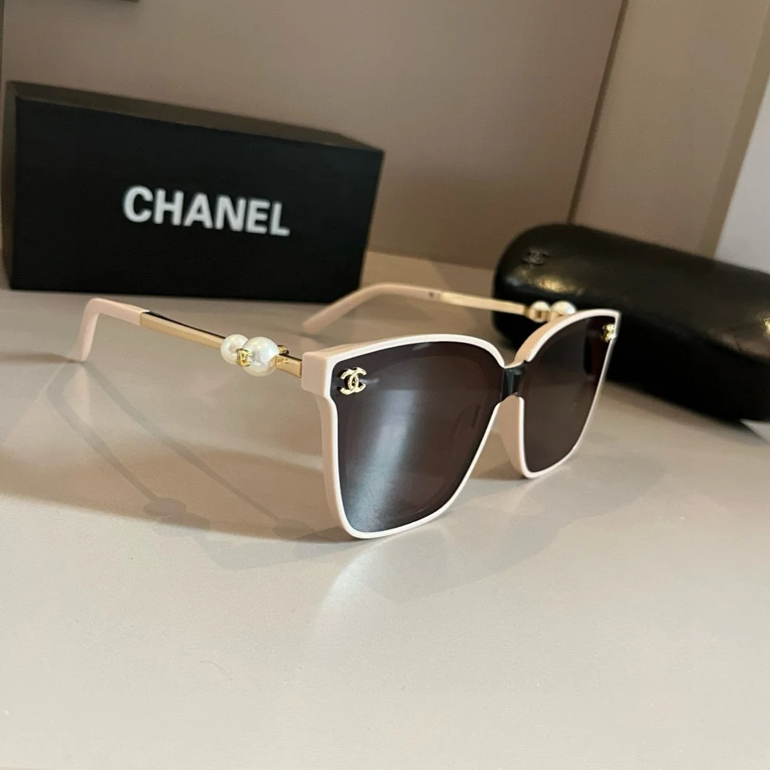 Солнечные очки Chanel белые с жемчугом - изображение 1
