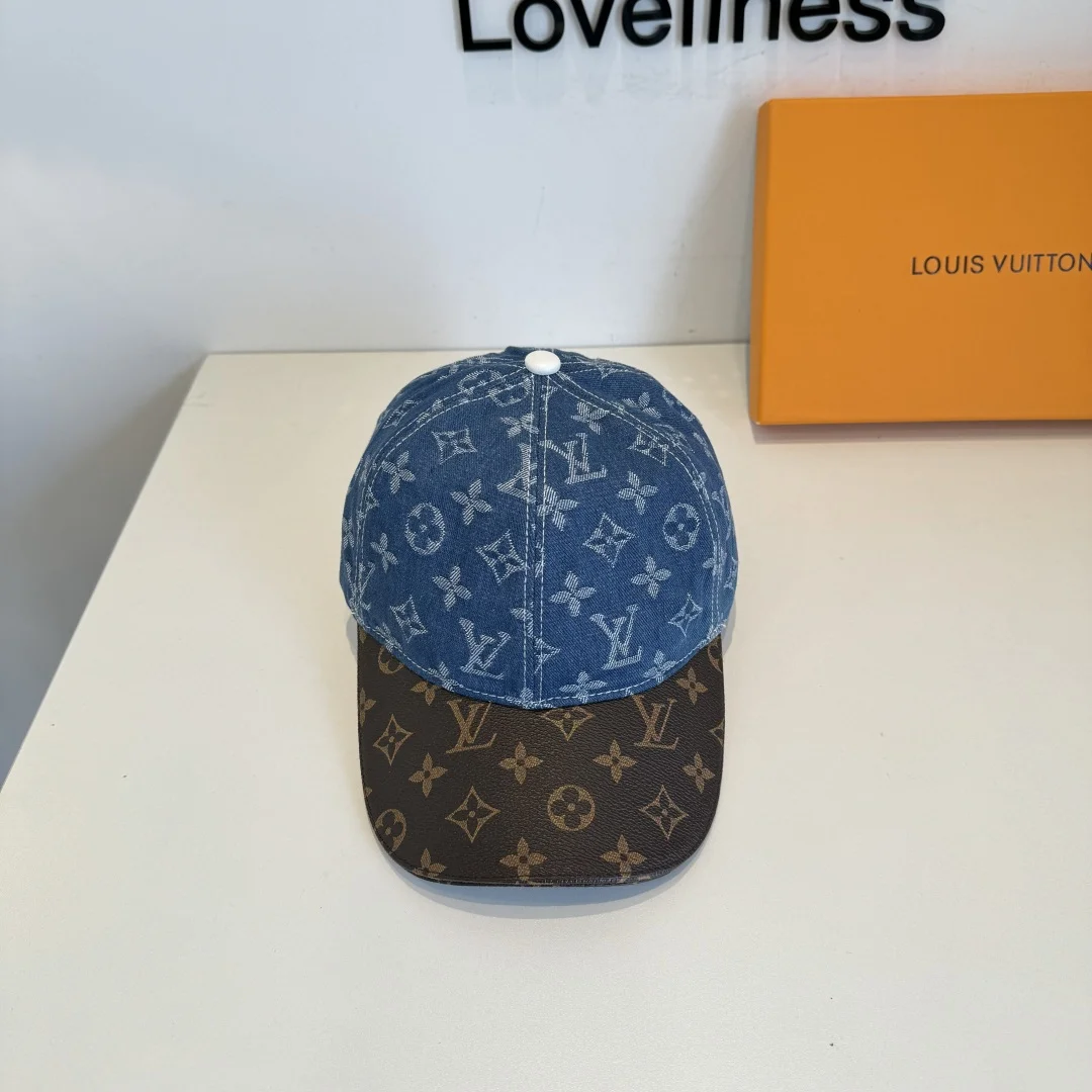 Бейсболка Louis Vuitton с принтом Monogram - изображение 1