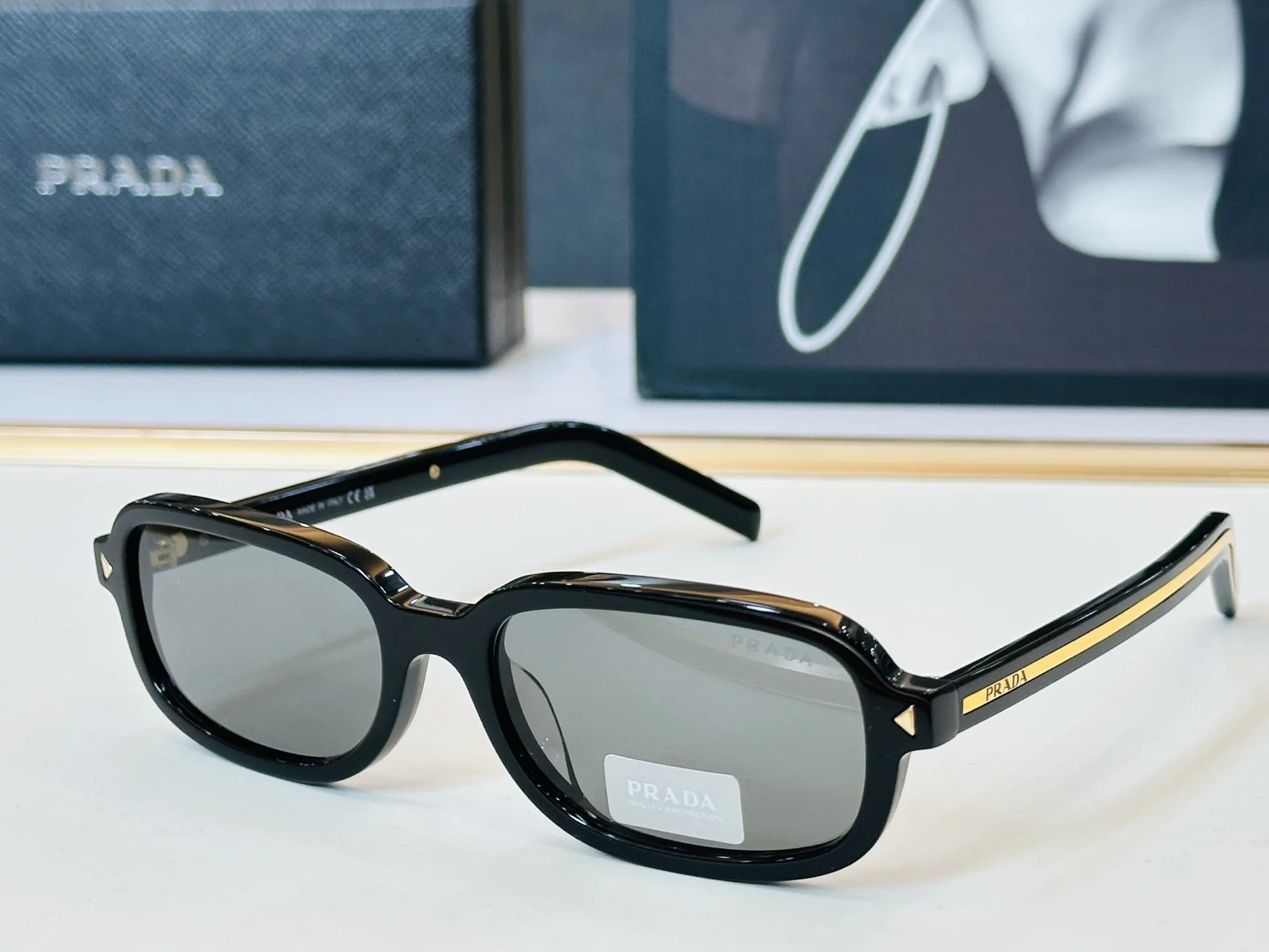 Солнцезащитные очки Prada D06S - изображение 1