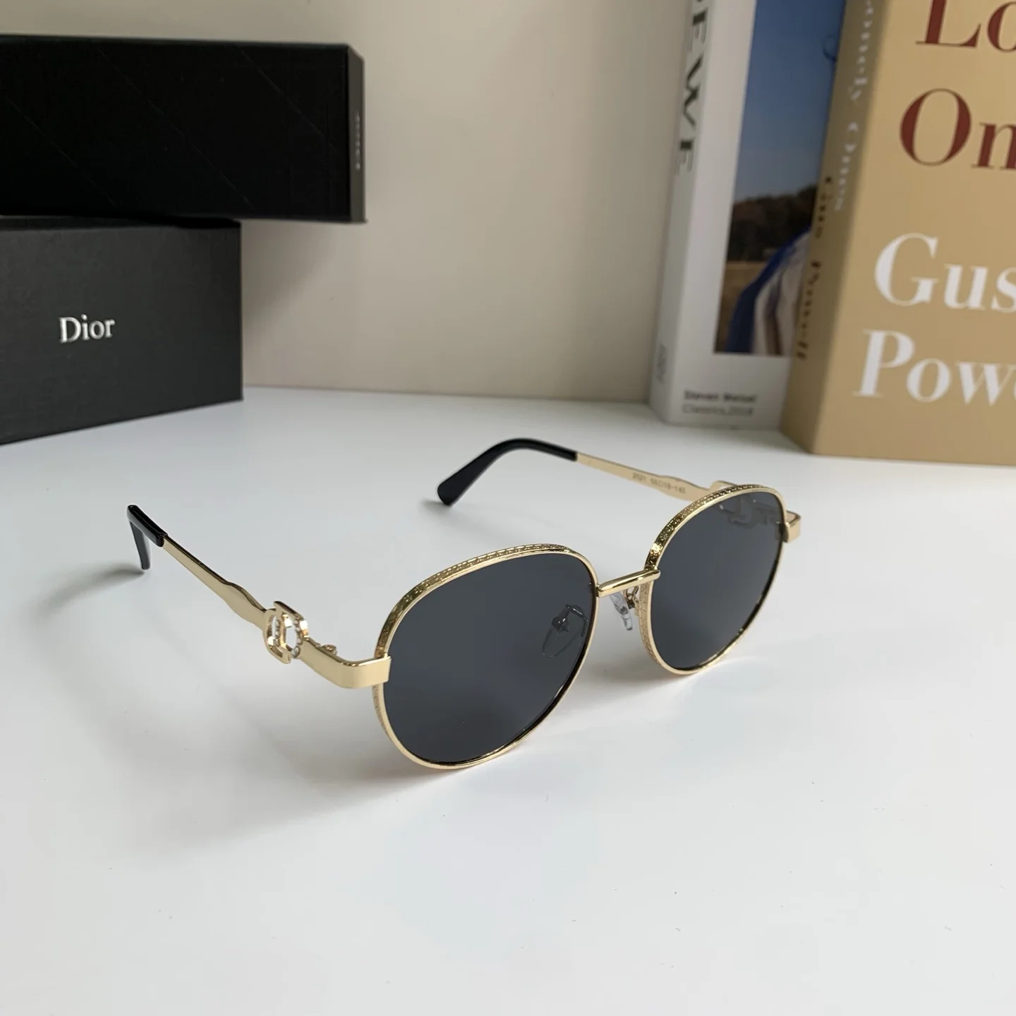 Солнцезащитные очки Dior золотистые металлические поляризованные - изображение 1
