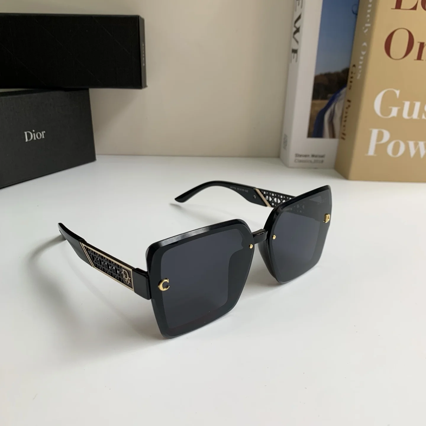 Солнцезащитные очки Dior - изображение 1