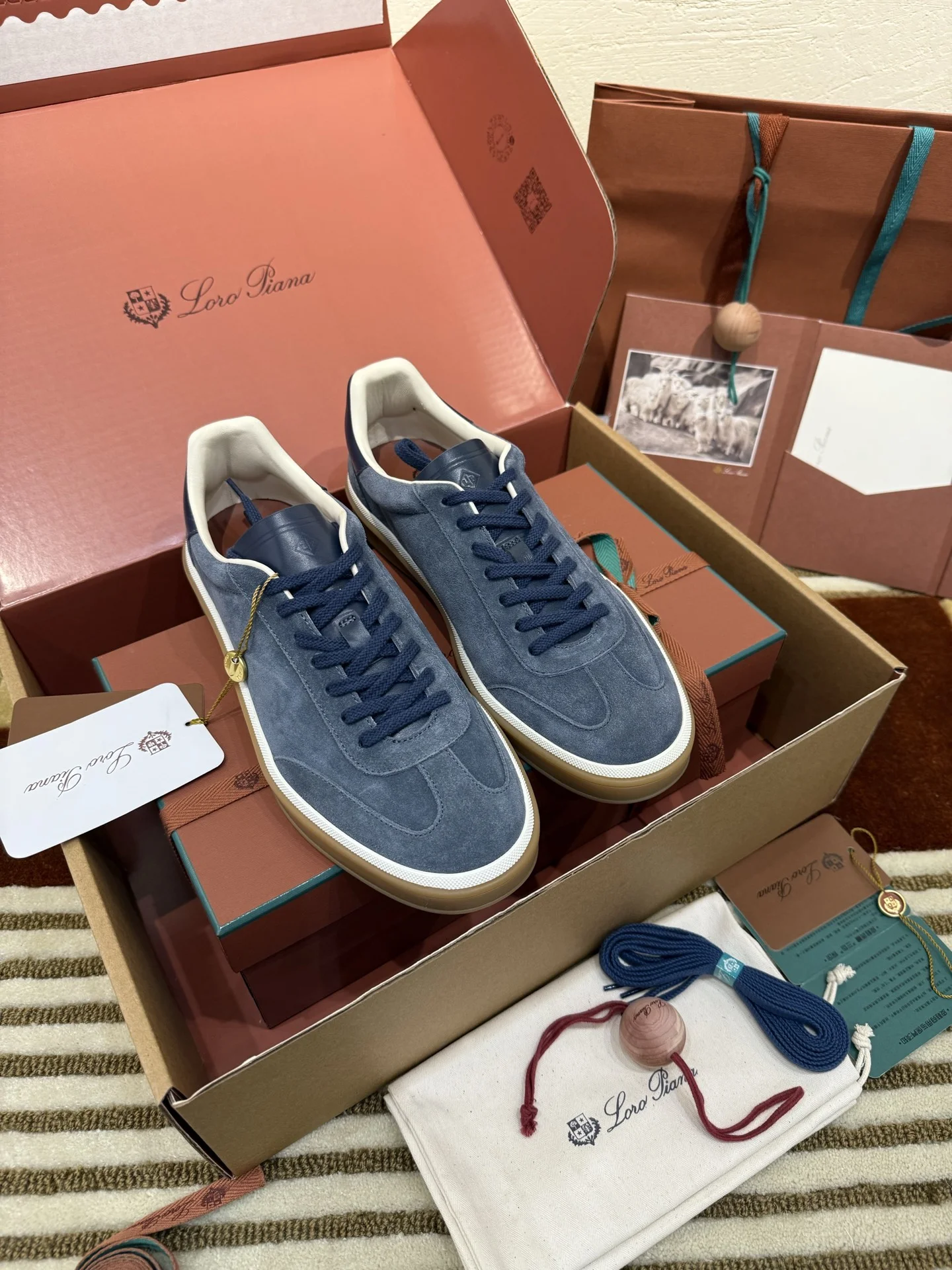 Кроссовки Loro Piana Tennis Walk замшевые - изображение 1