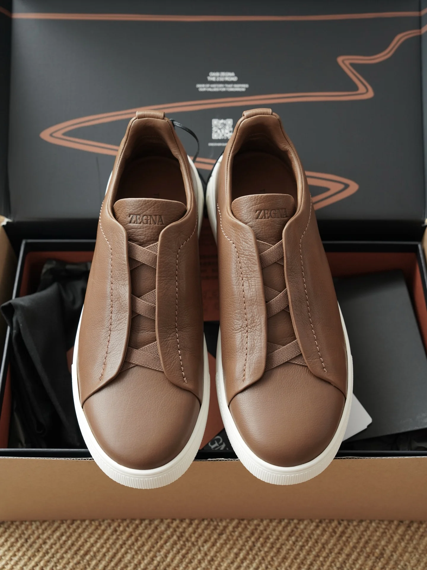 Лоферы Zegna Triple Stitch SECONDSKIN коричневые с белой подошвой