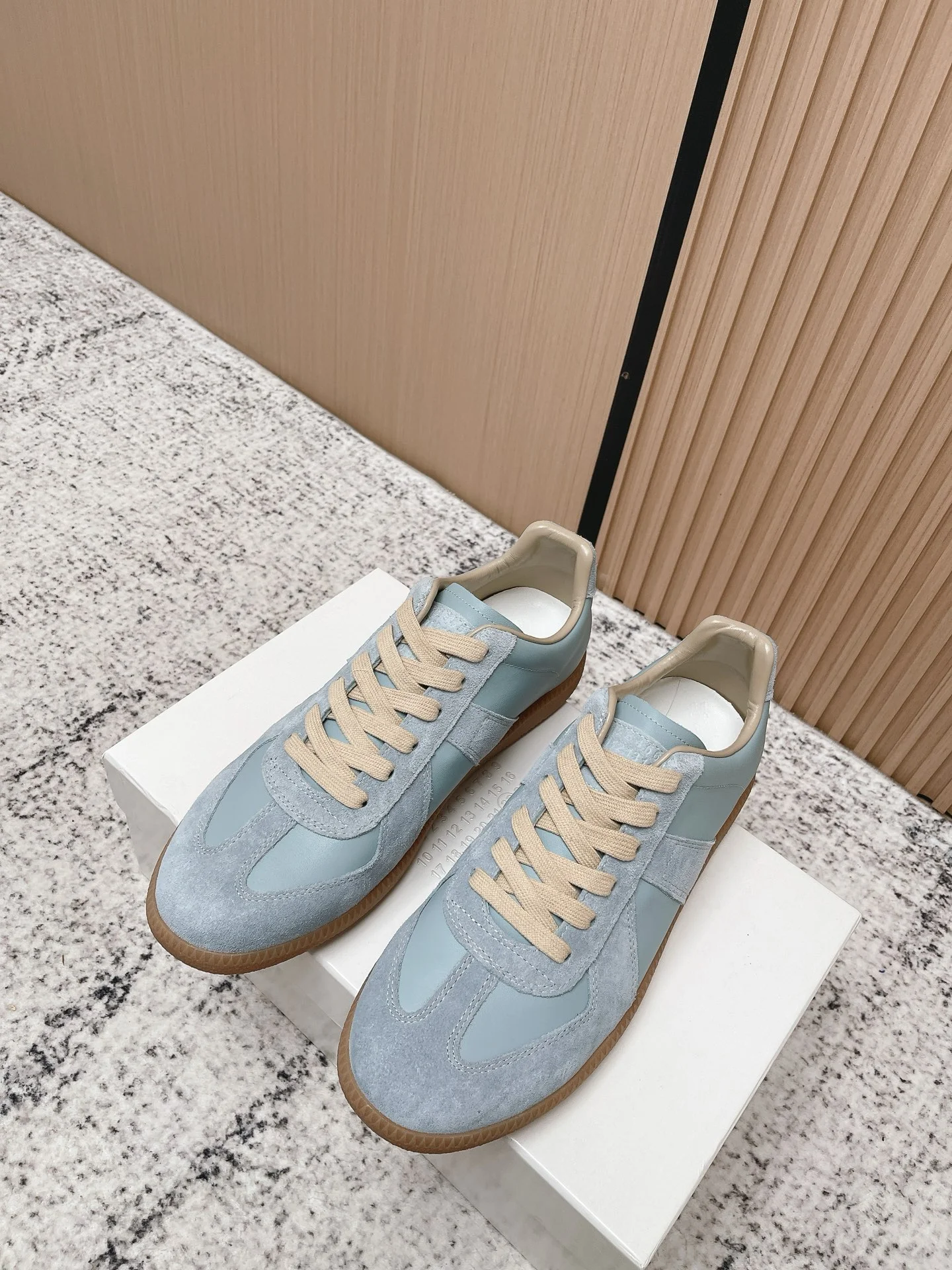 Кроссовки Maison Margiela MM6, голубые - изображение 1