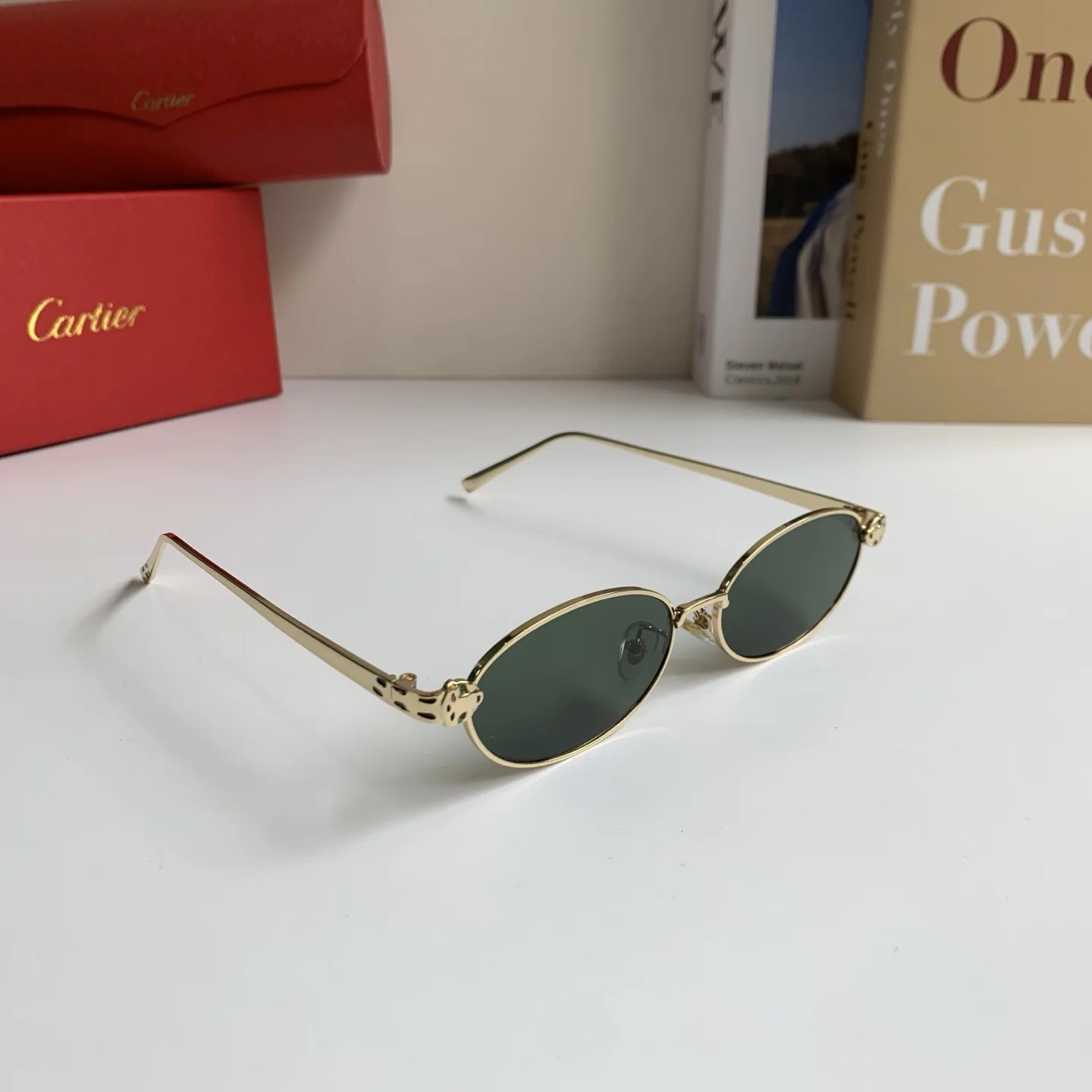 Солнцезащитные очки Cartier P105 в золотой оправе - изображение 1