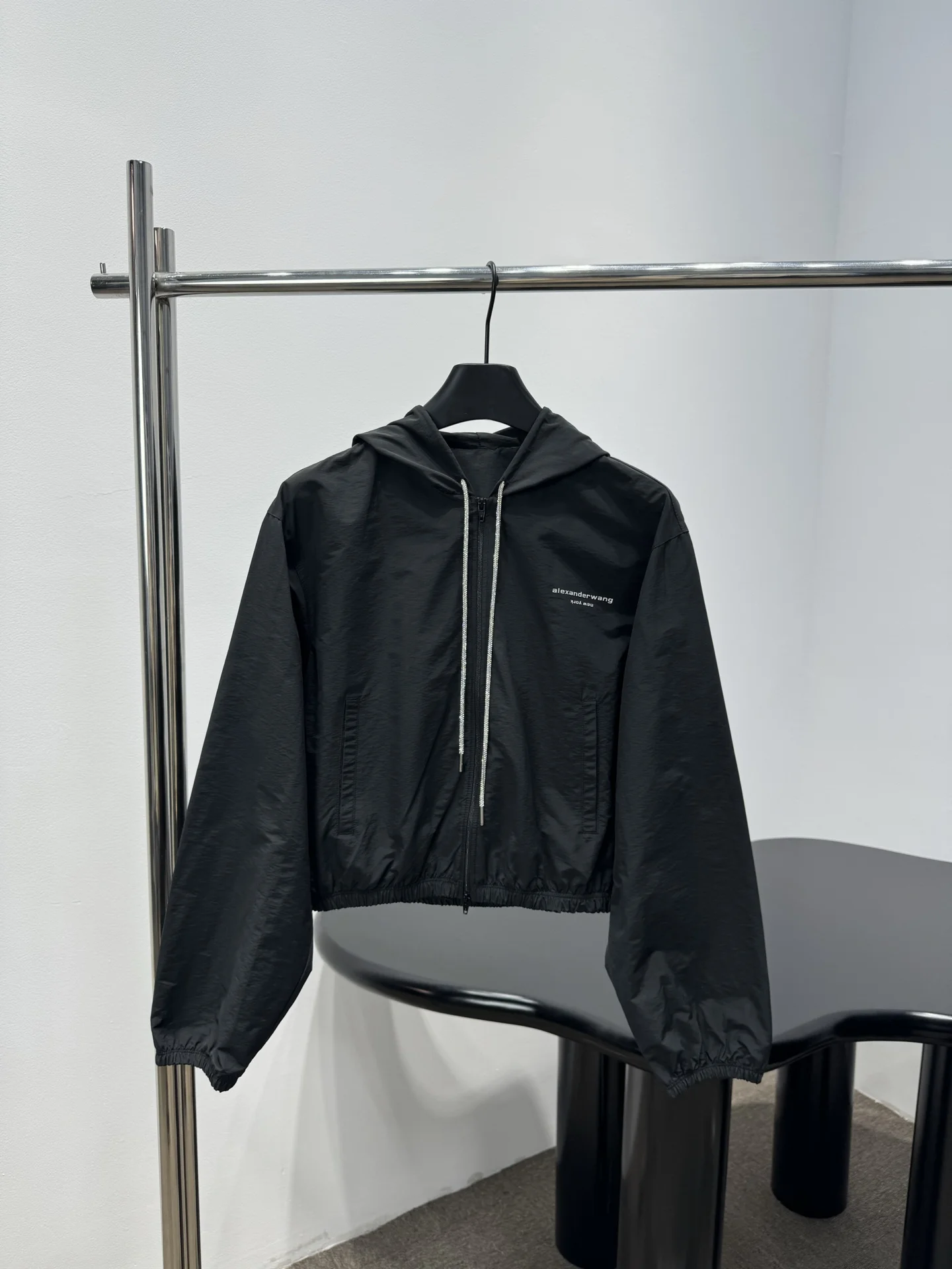 Куртка с капюшоном и принтом Alexander Wang - изображение 1