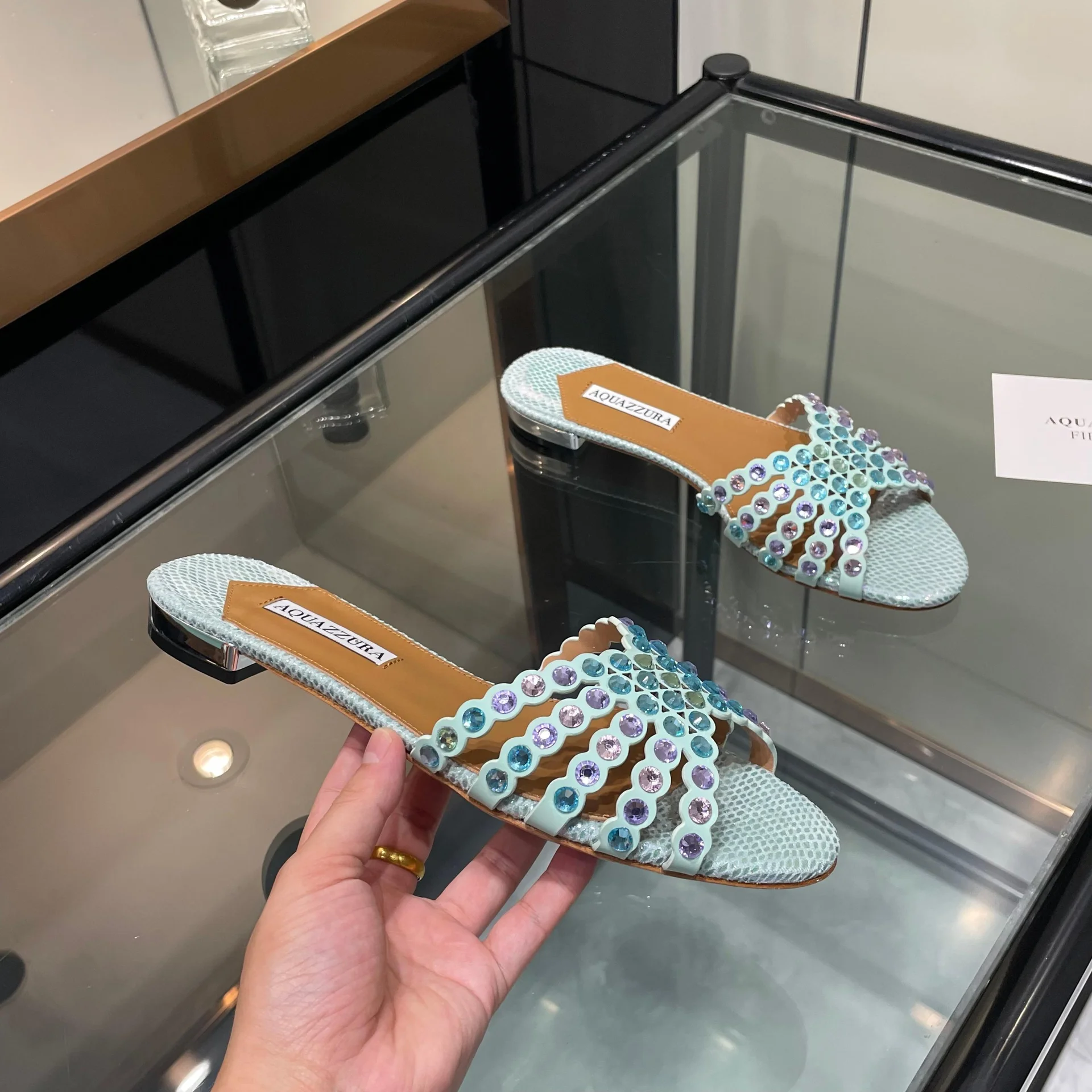 Женские босоножки Aquazzura со стразами - изображение 1