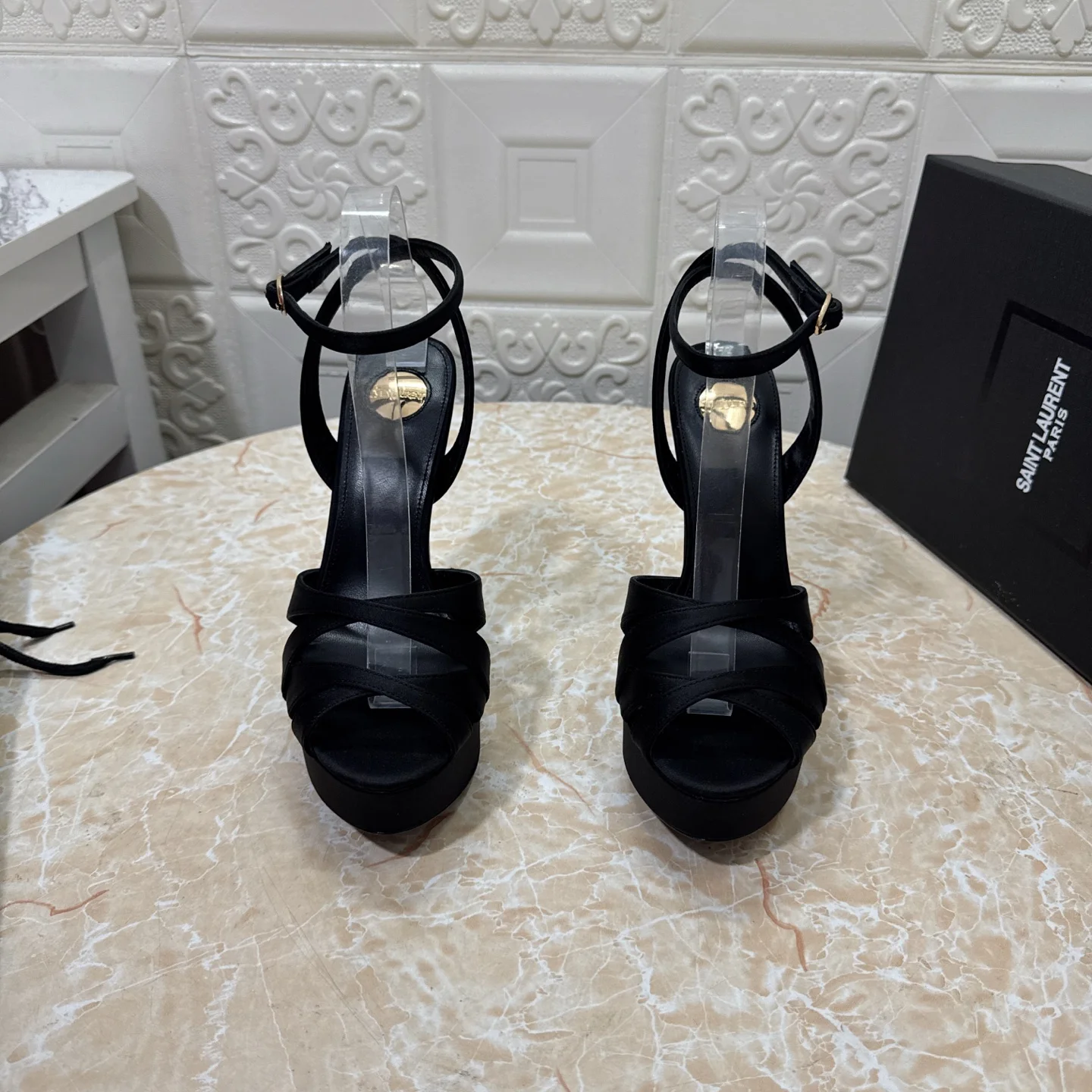 Черные босоножки на высокой платформе Saint Laurent - изображение 1
