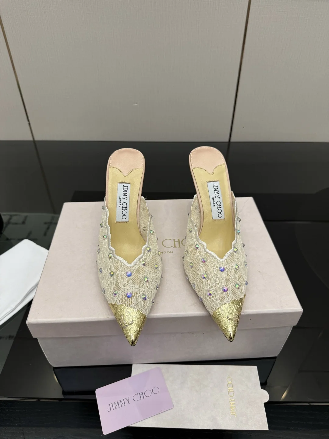Женские босоножки Jimmy Choo с металлическим носком - изображение 1