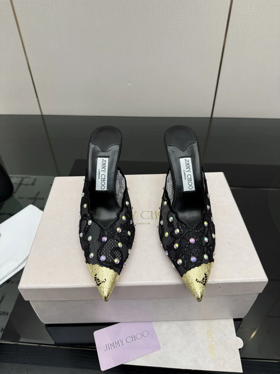 Босоножки Jimmy Choo с металлическим носком и кружевом - изображение 1