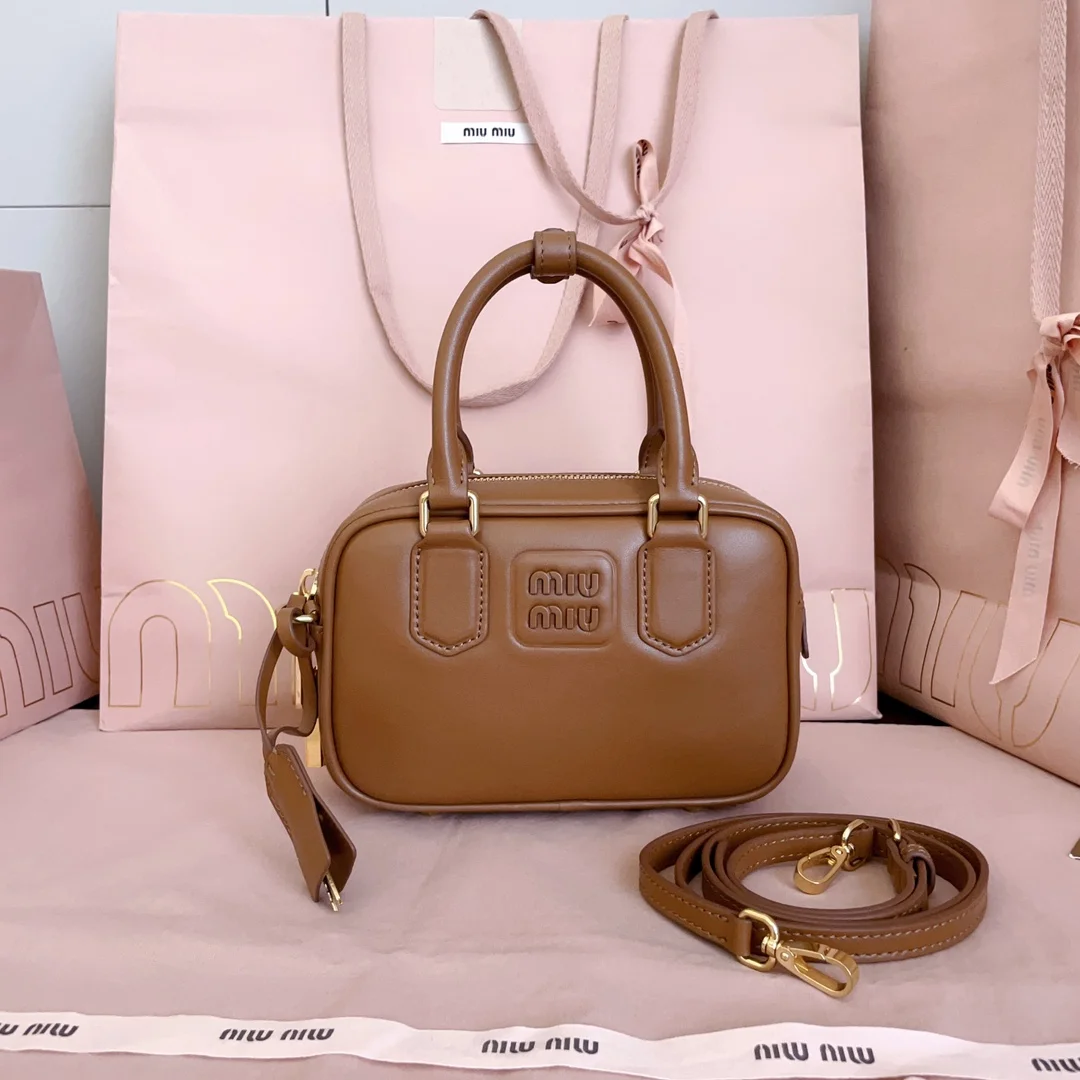 Сумка Miu Miu боулинг коричневого цвета - изображение 1