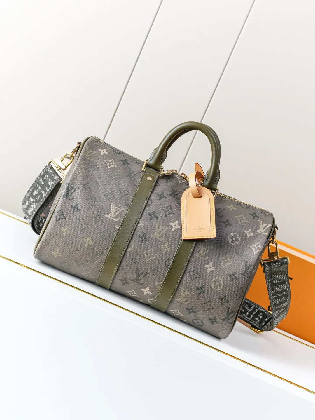 Сумка Louis Vuitton Keepall Bandoulière 35 - изображение 1