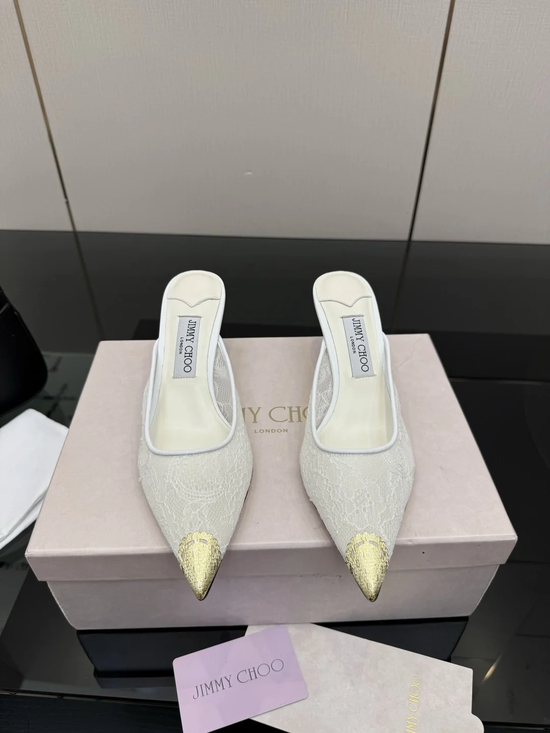 Босоножки Jimmy Choo кружевные с металлическим носком - изображение 1