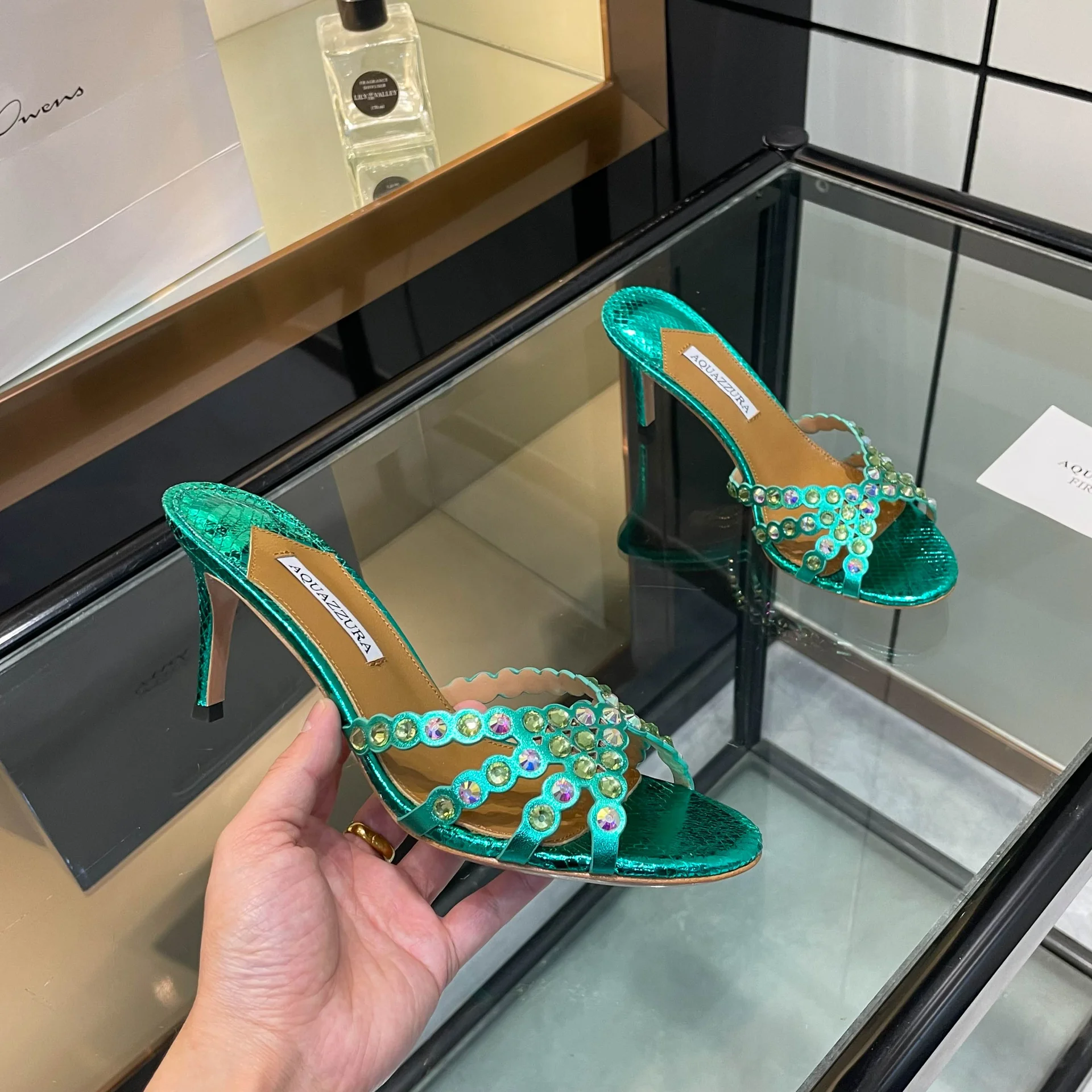 Босоножки Aquazzura зеленые со стразами - изображение 1
