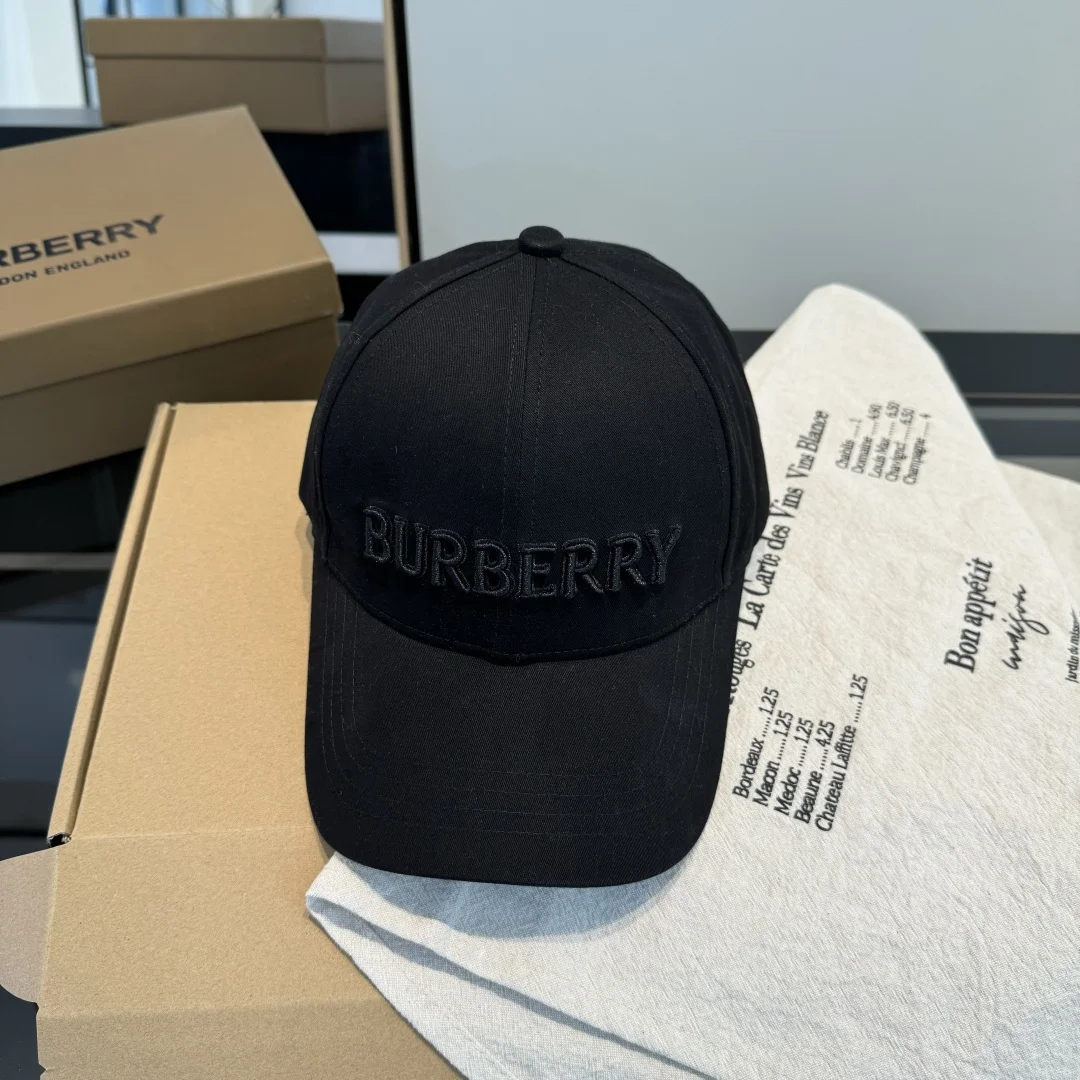 Бейсболка Burberry черная - изображение 1