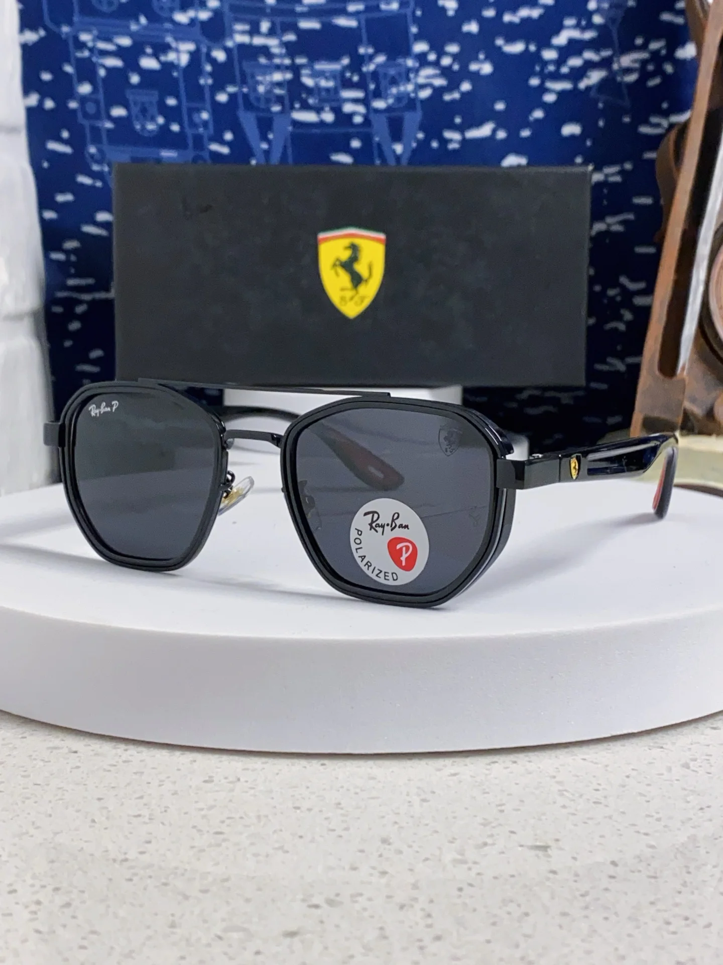 Солнцезащитные очки Ray-Ban RB3675 Ferrari - изображение 1
