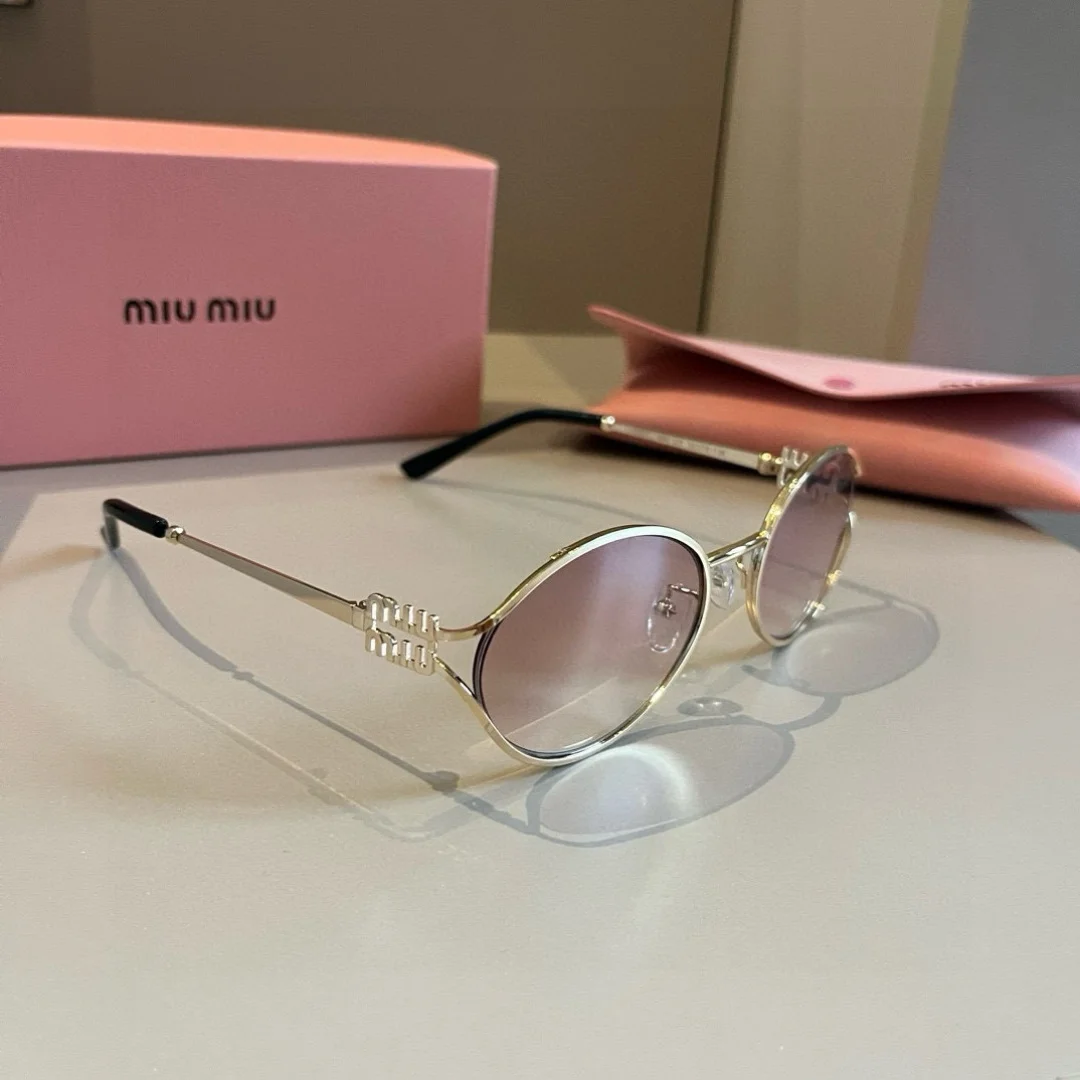 Miu Miu женские солнцезащитные очки - изображение 1