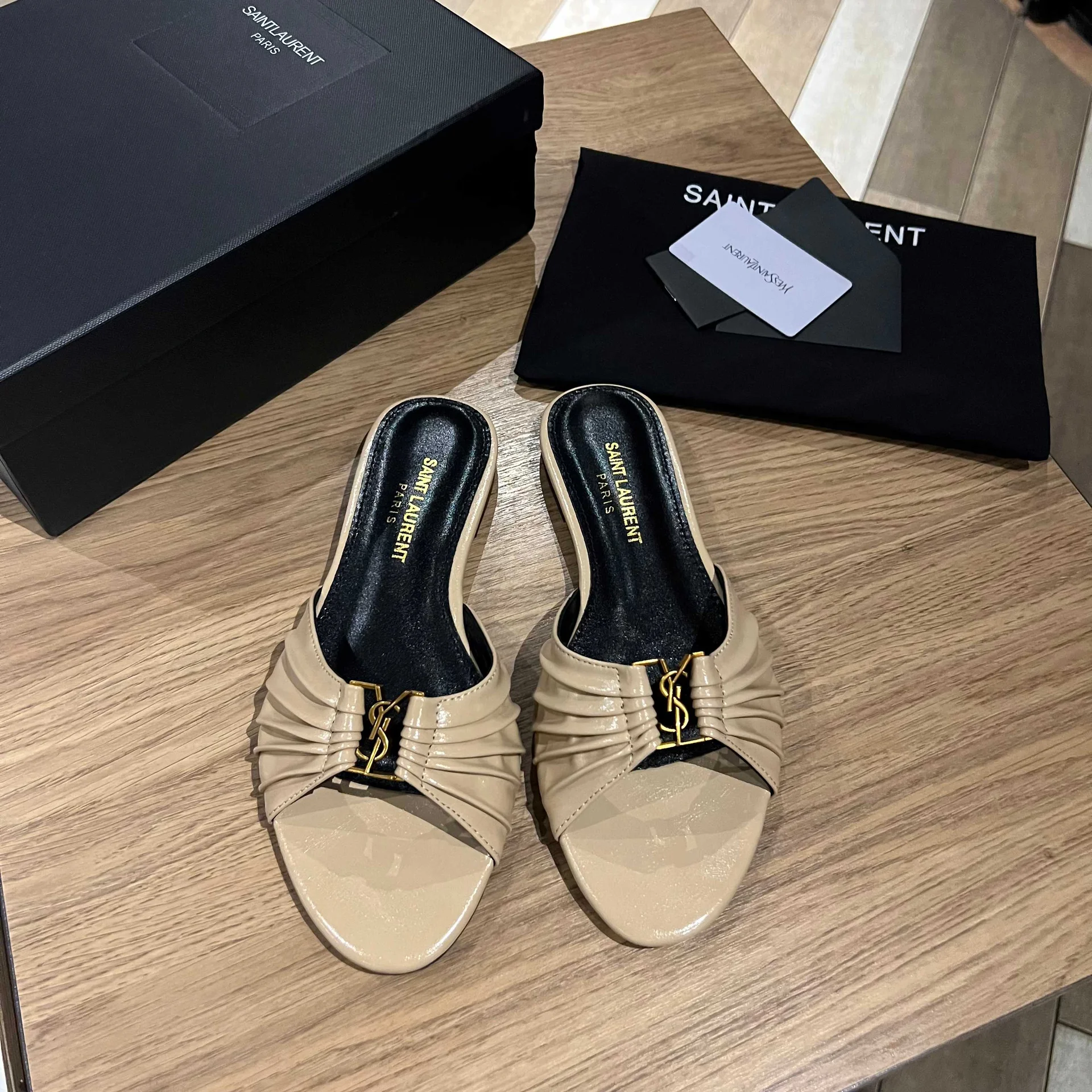 Мюли Saint Laurent женские с логотипом YSL