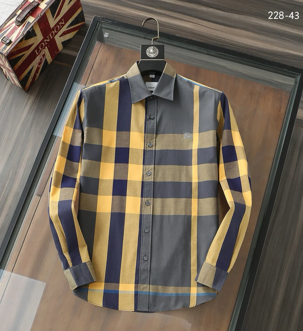 Мужская рубашка Burberry в клетку - изображение 1