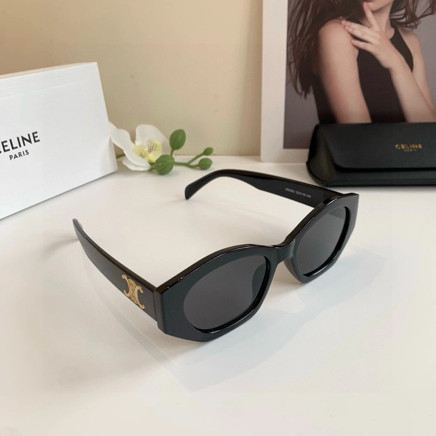 Солнцезащитные очки Celine Triomphe - изображение 1
