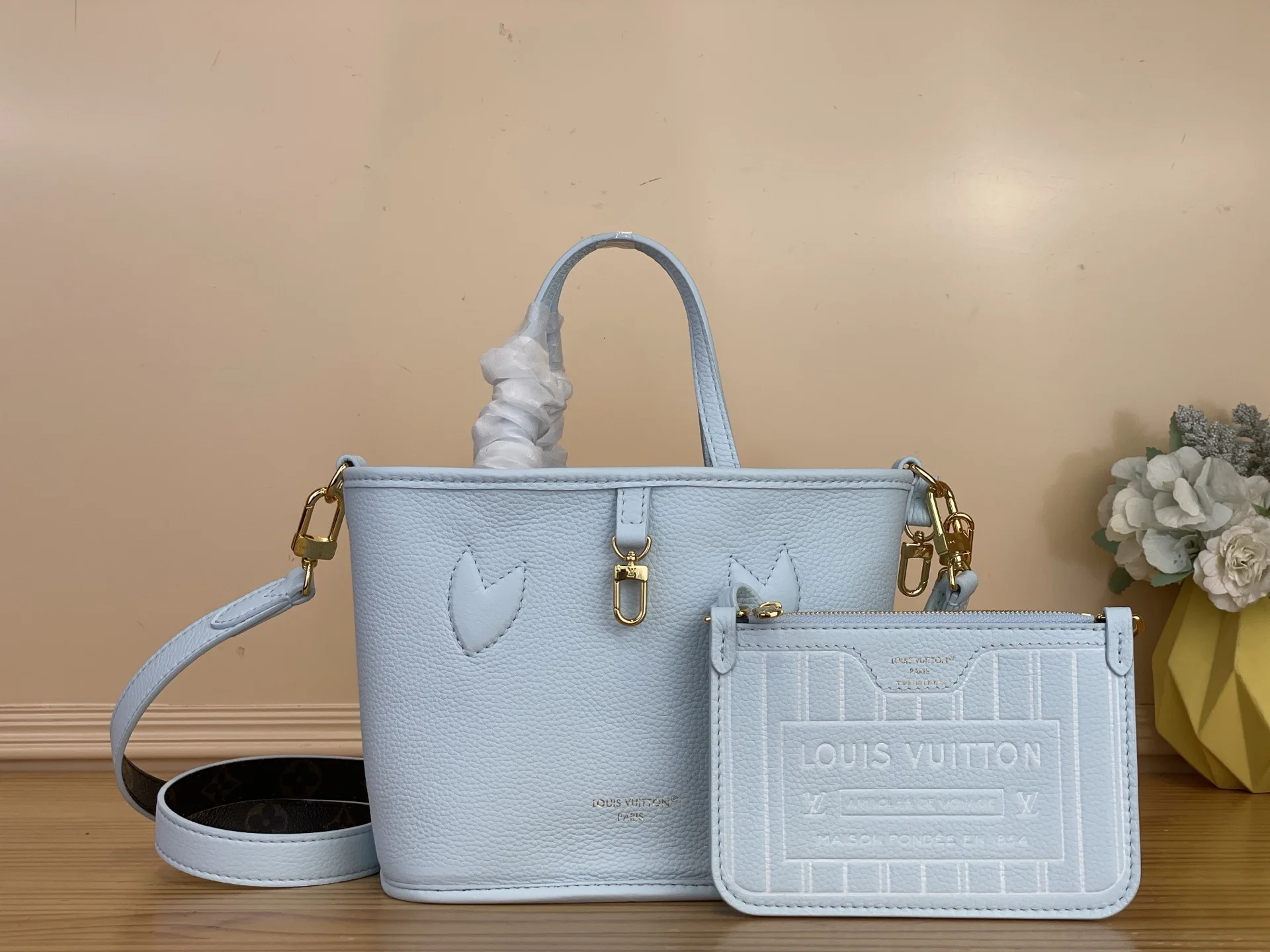 Сумка Louis Vuitton Neverfull Inside Out BB - изображение 1