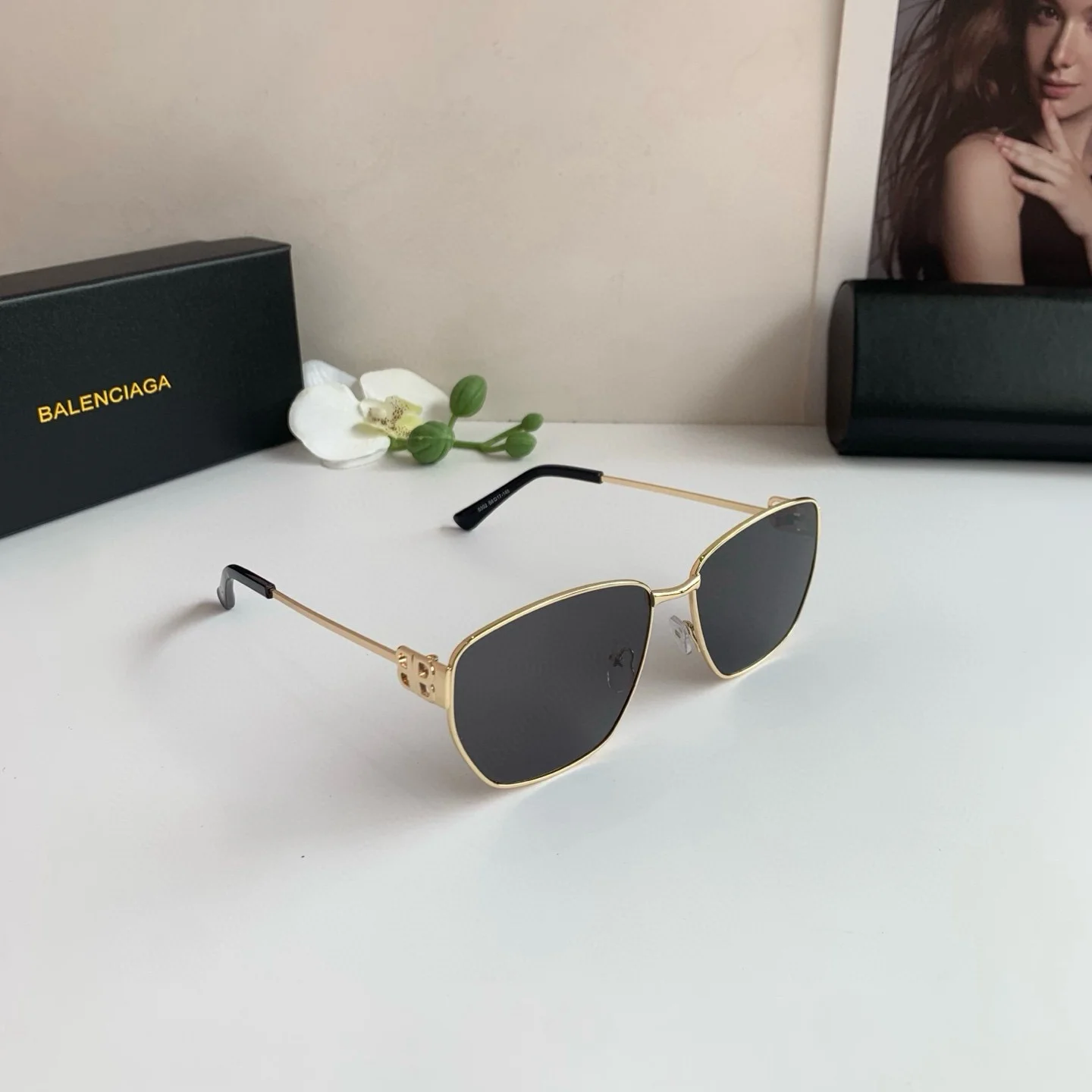 Солнечные очки Balenciaga, металлическая квадратная оправа - изображение 1