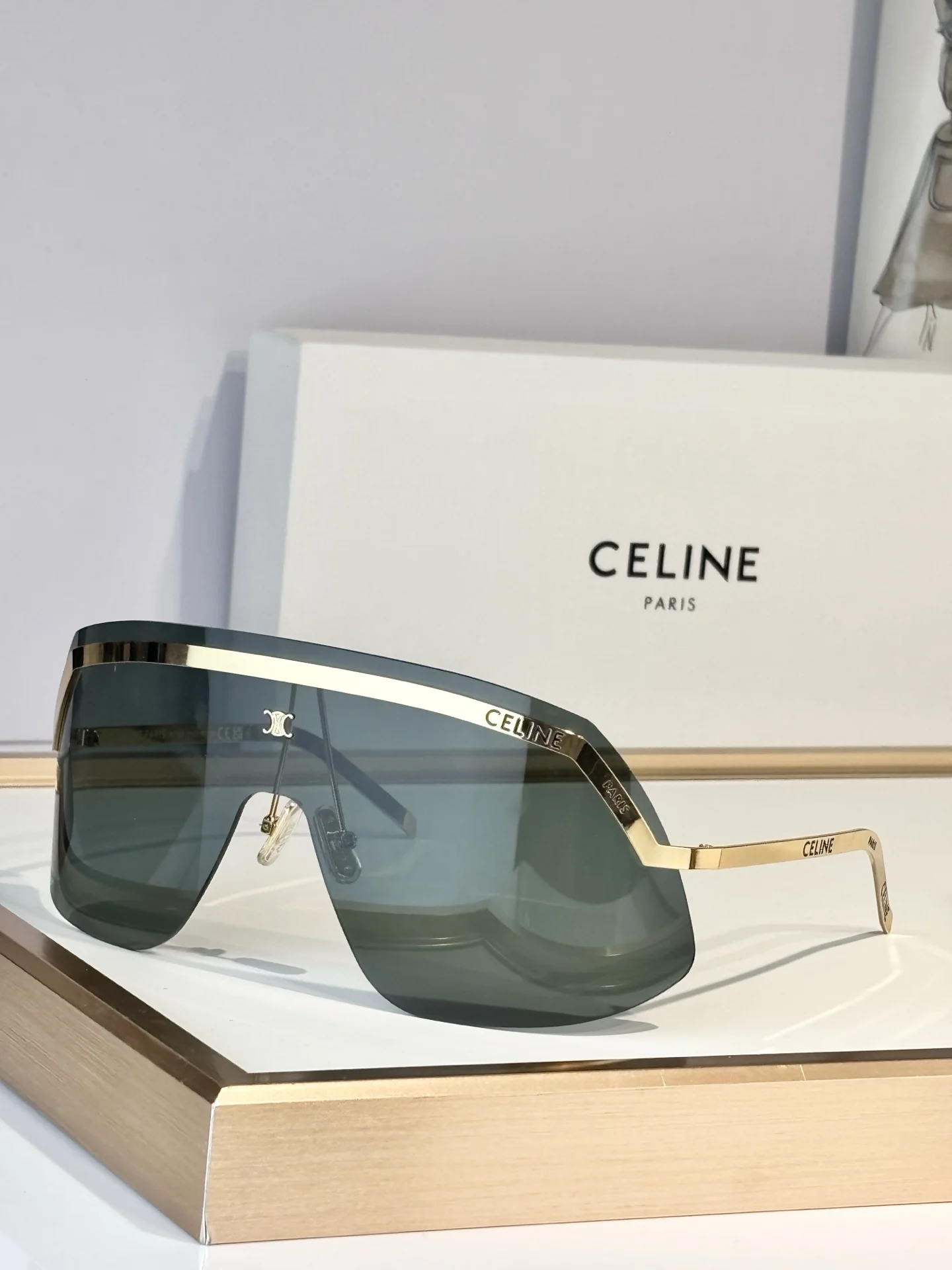 Солнцезащитные очки Celine Oversized модель CL40350U - изображение 1