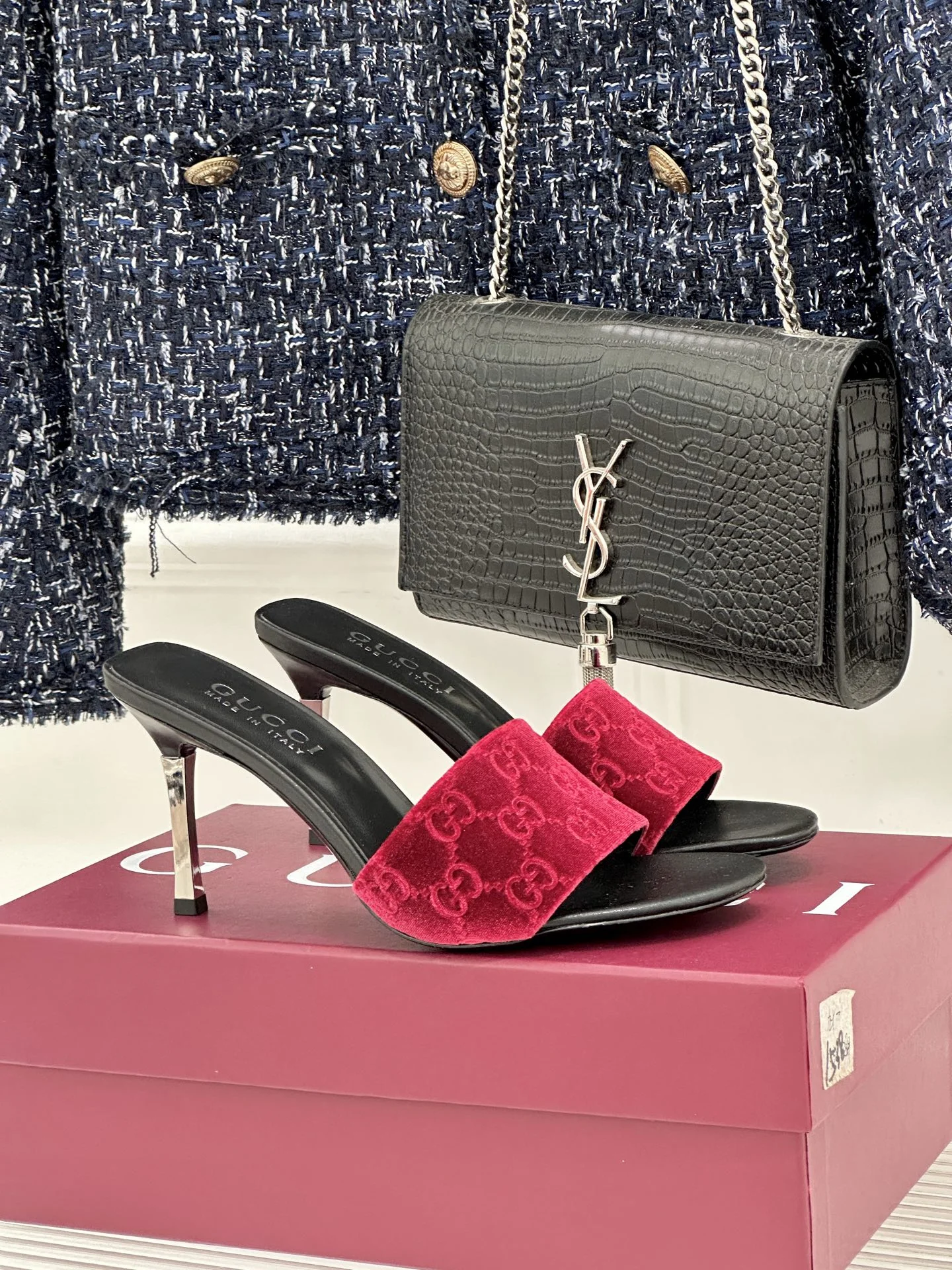 Босоножки Gucci женские с принтом GG - изображение 1