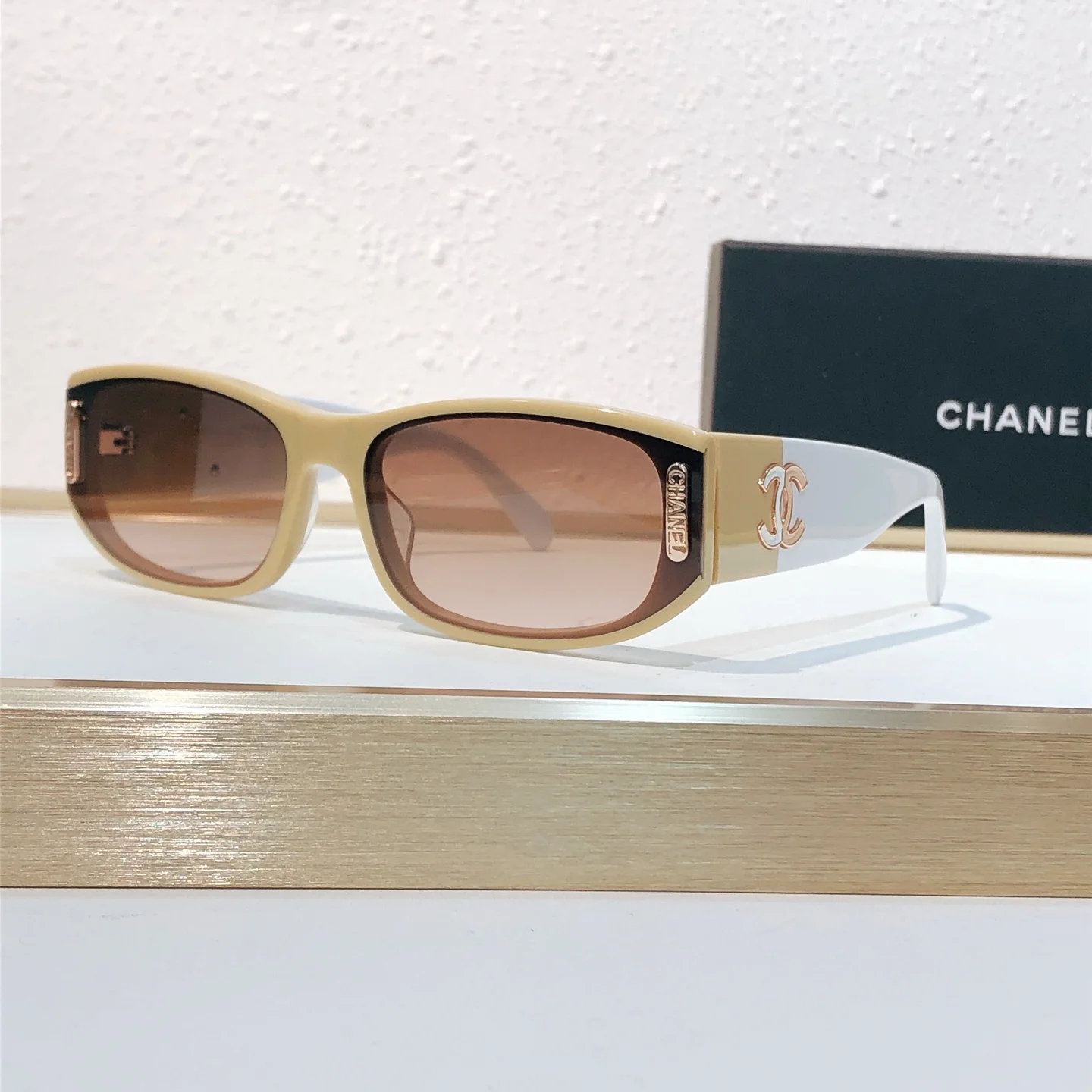 Солнечные очки Chanel CH1903Q - изображение 1