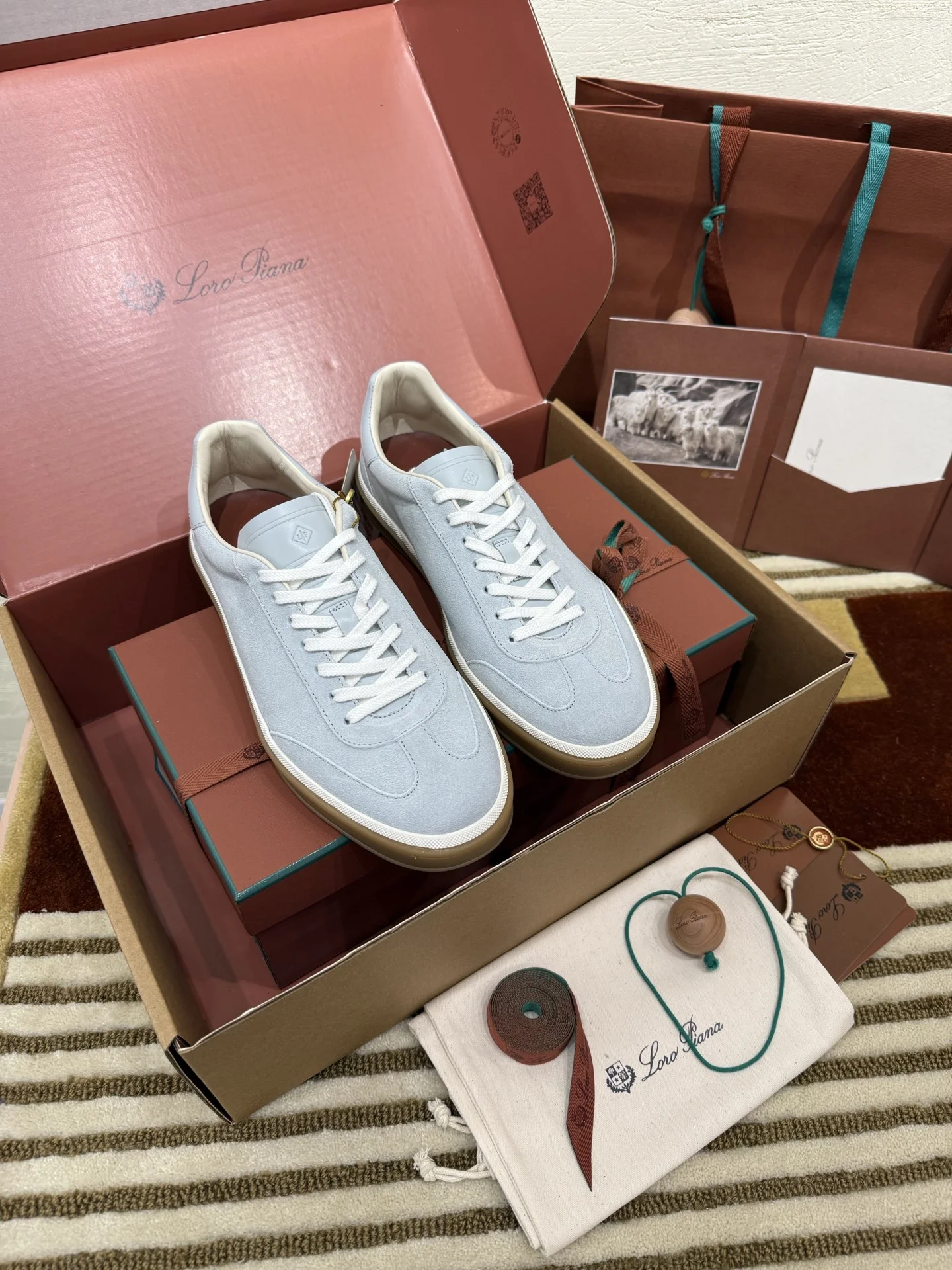 Кроссовки Loro Piana Tennis Walk женские голубые - изображение 1
