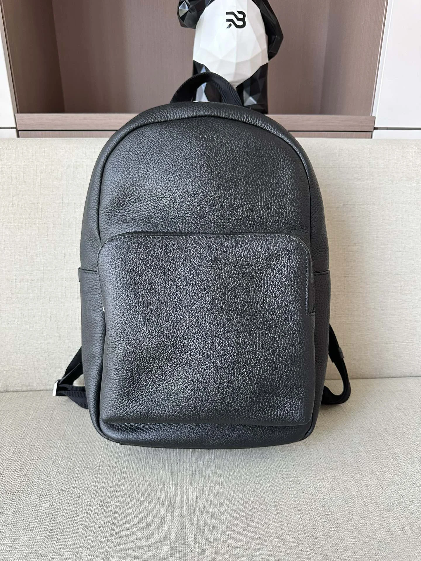 Рюкзак HUGO BOSS из натуральной кожи, чёрный - изображение 1