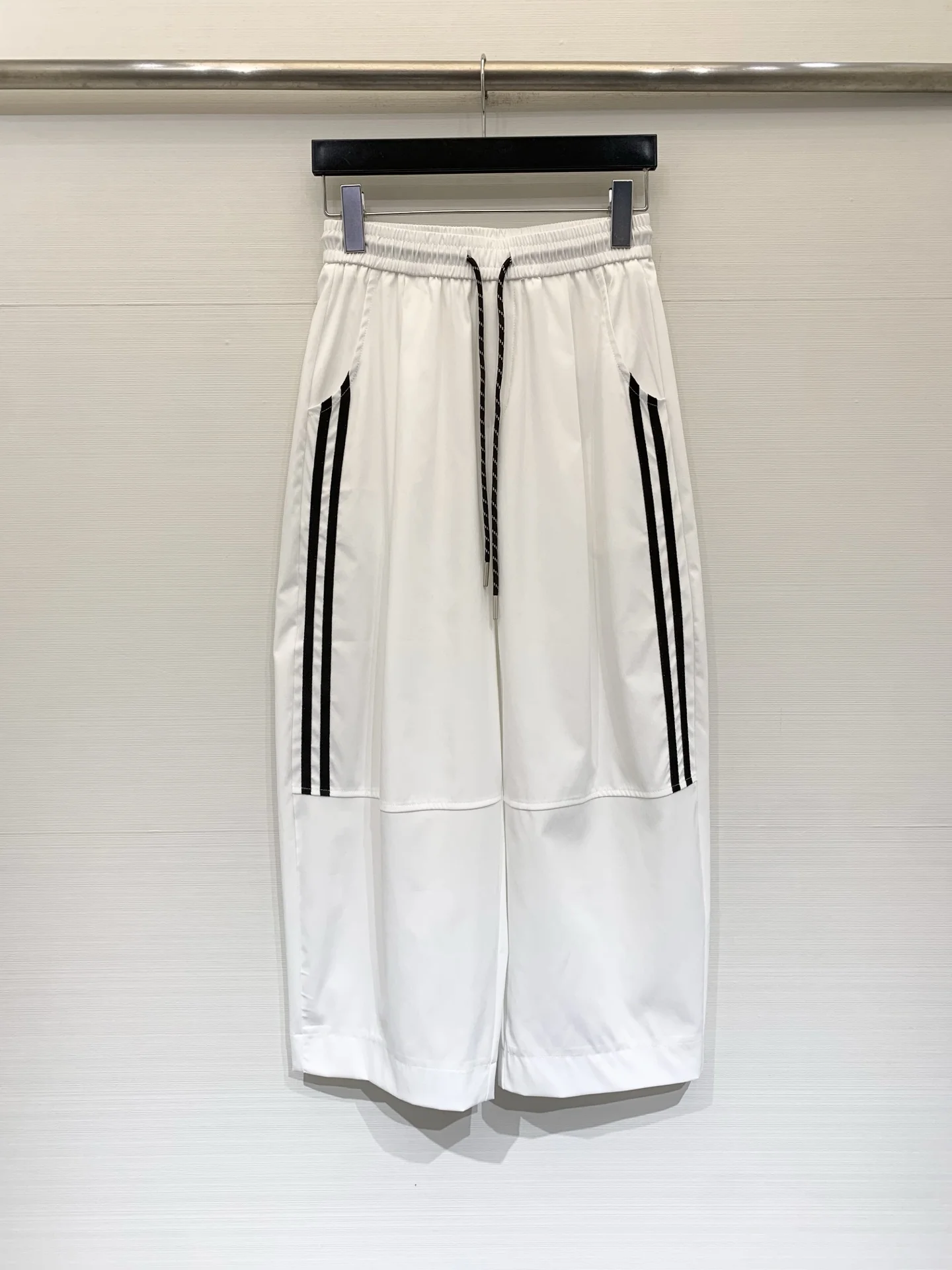 Женские белые брюки с полосками и шнурком Jil Sander