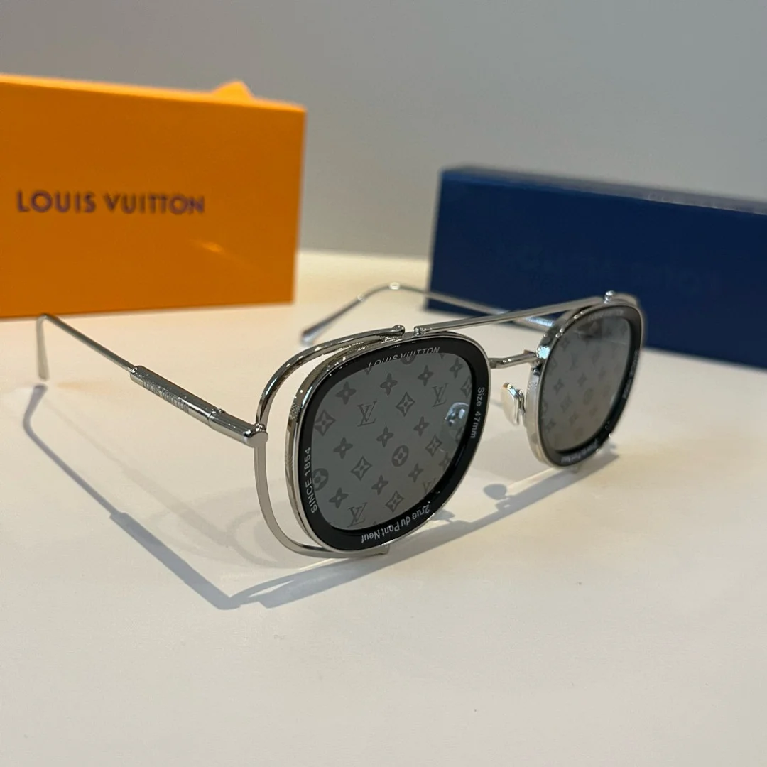 Солнцезащитные очки Louis Vuitton с металлической оправой и монограммой