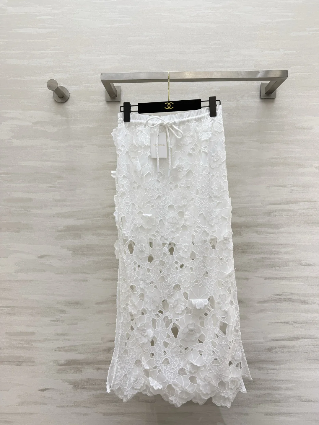 Юбка Zimmermann из белого кружева с объемными цветами - изображение 1
