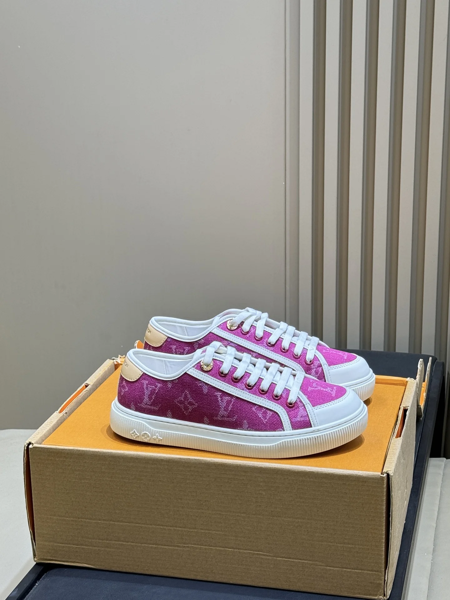 Кроссовки Louis Vuitton Lagoon, розовый цвет, размеры 35-41