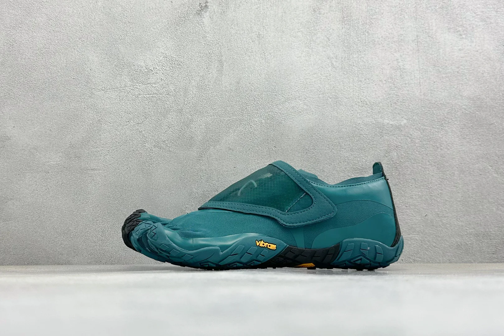 Кроссовки Vibram Тренировочные - изображение 1