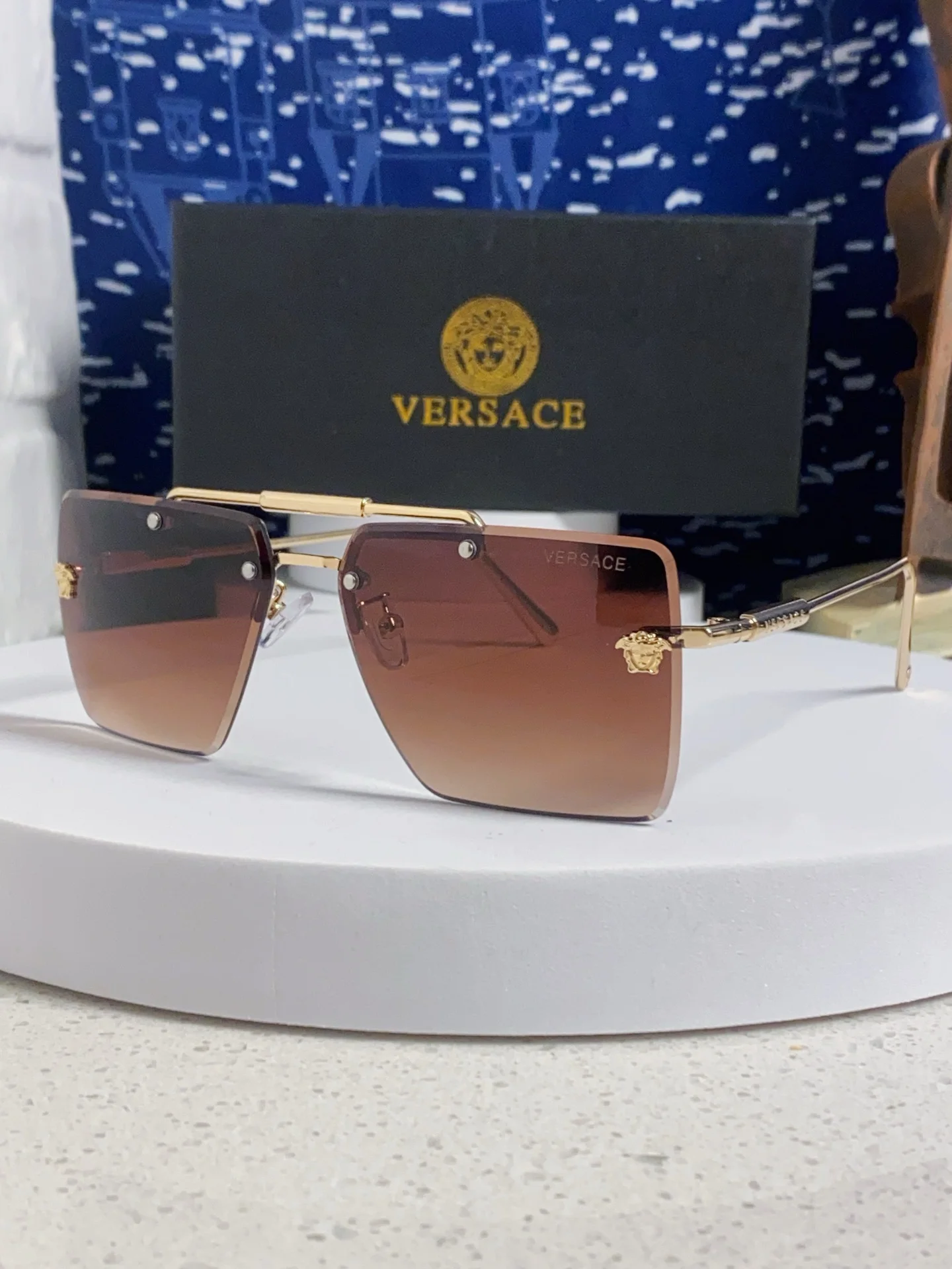 Солнцезащитные очки Versace двойная дужка квадратные - изображение 1