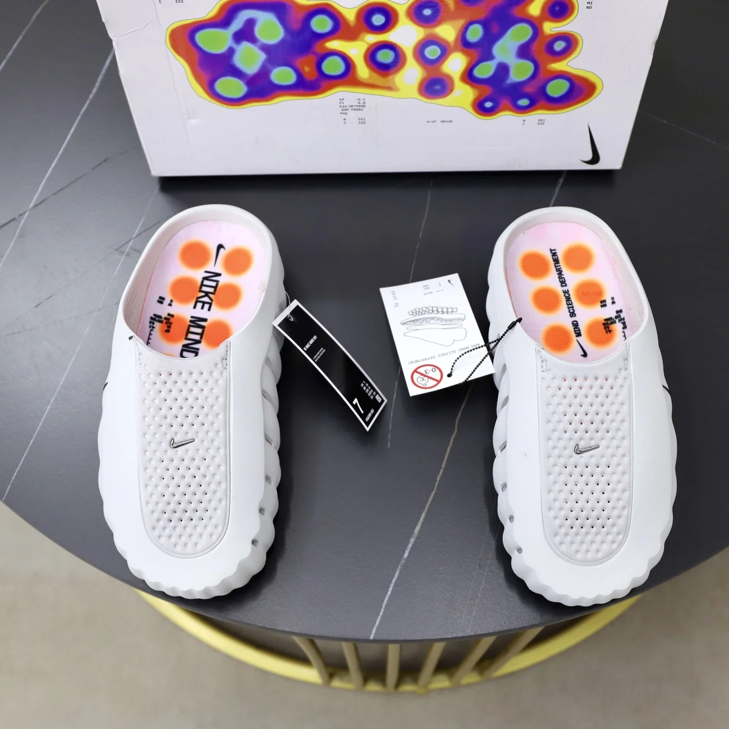 Nike Mind 001 Мужские шлёпанцы с перфорацией - изображение 1