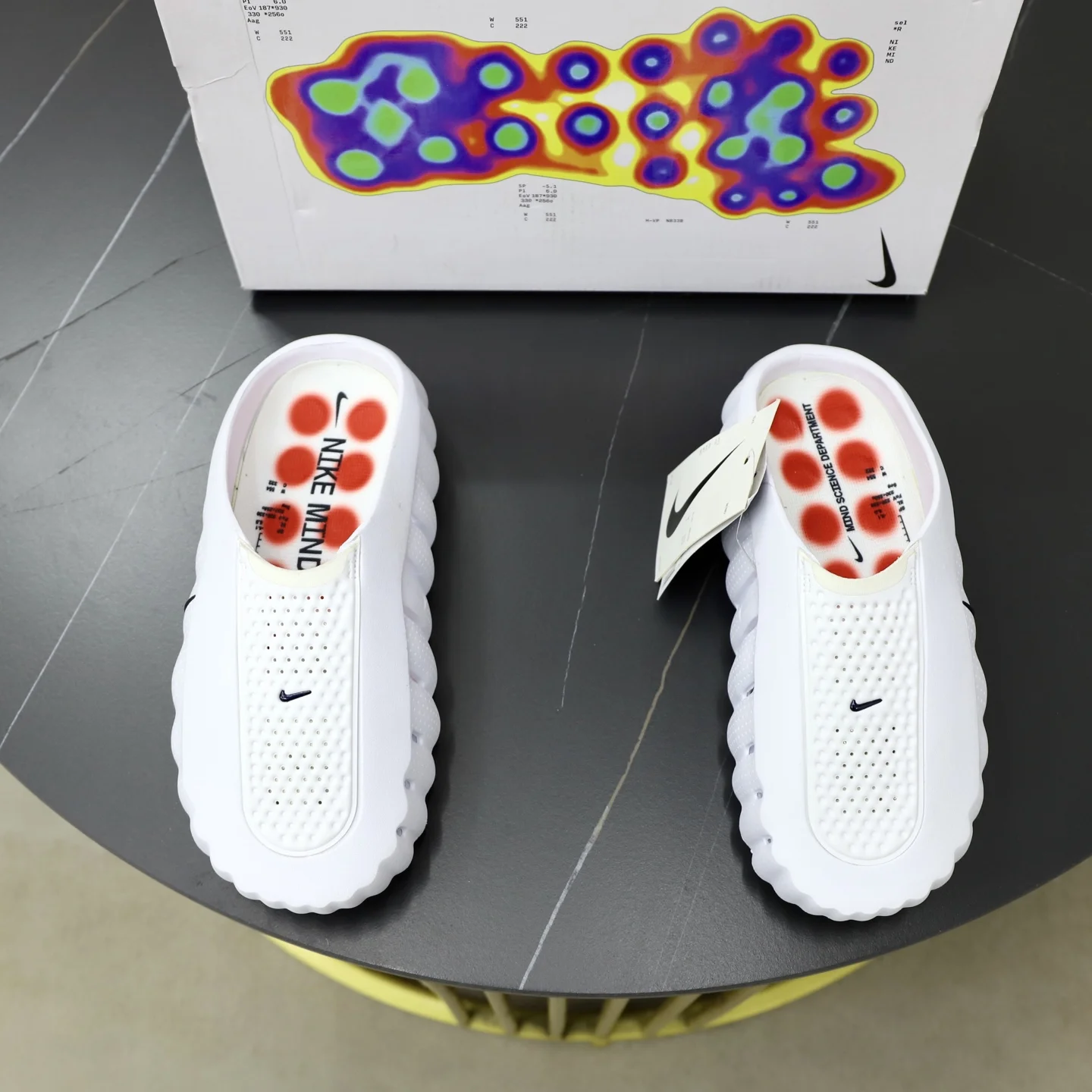 Слайдеры Nike Mind 001 для массажа стоп - изображение 1