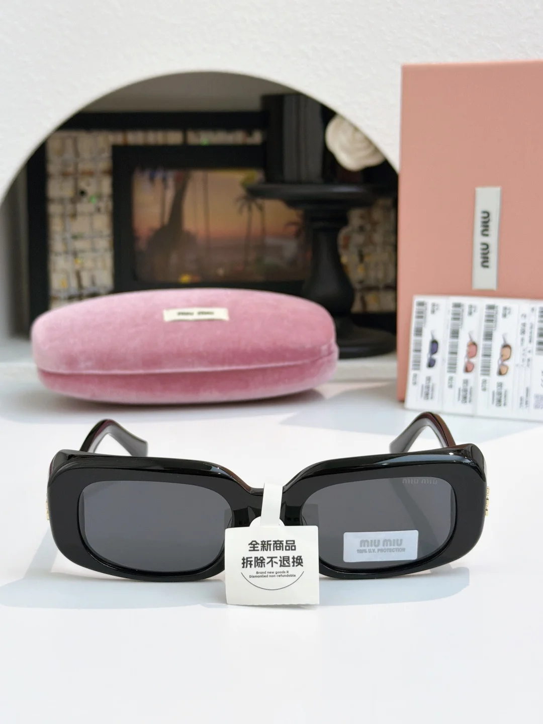 Солнцезащитные очки Miu Miu MUB13S - изображение 1