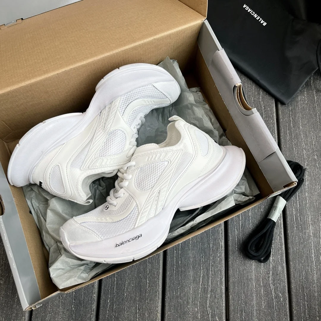 Кроссовки Balenciaga Circuit Runner - изображение 1