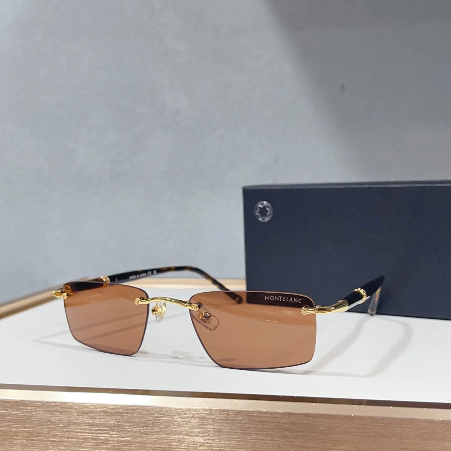 Солнцезащитные очки Montblanc MB0484S без оправы - изображение 1