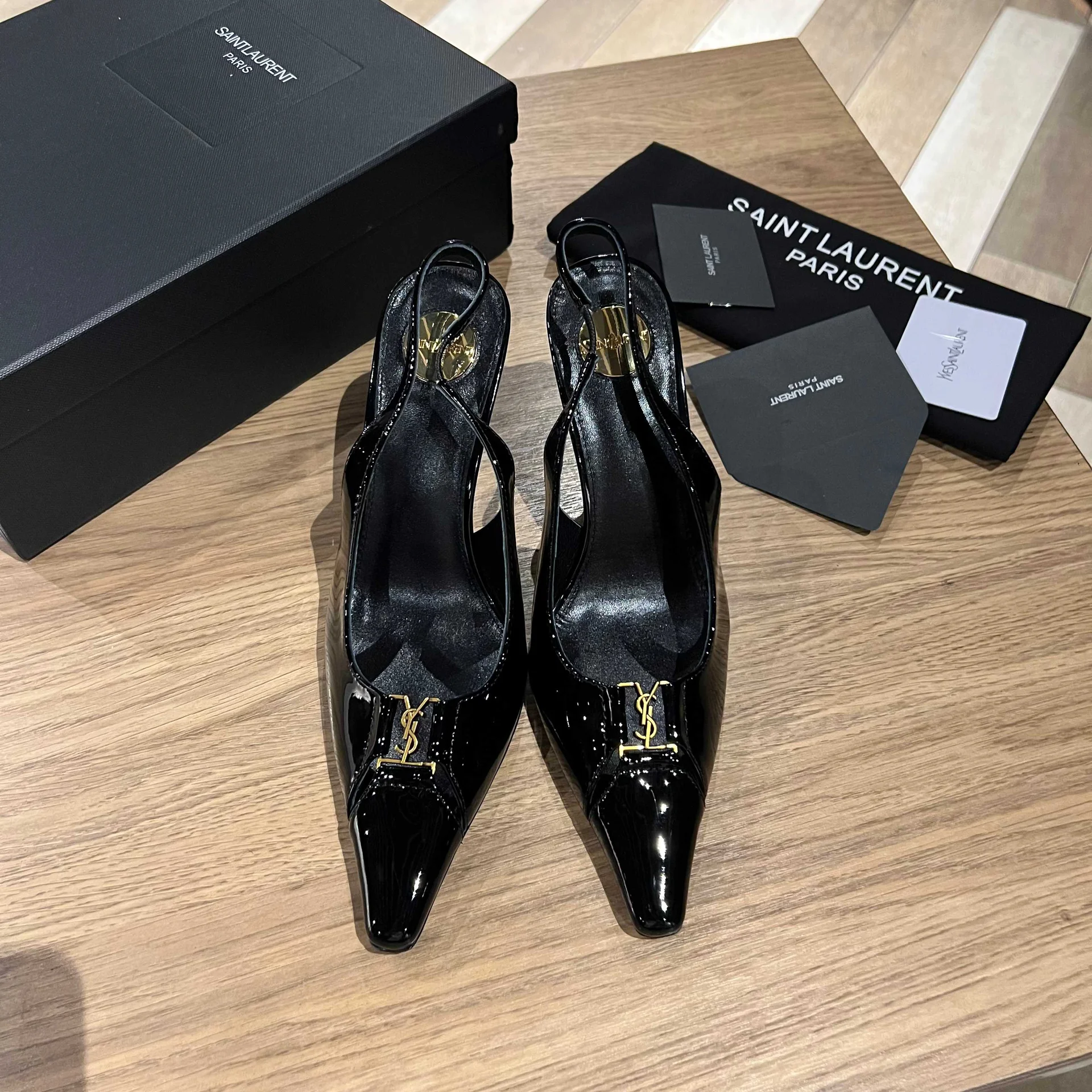 Женские туфли Saint Laurent YSL черные лаковые с квадратным носком