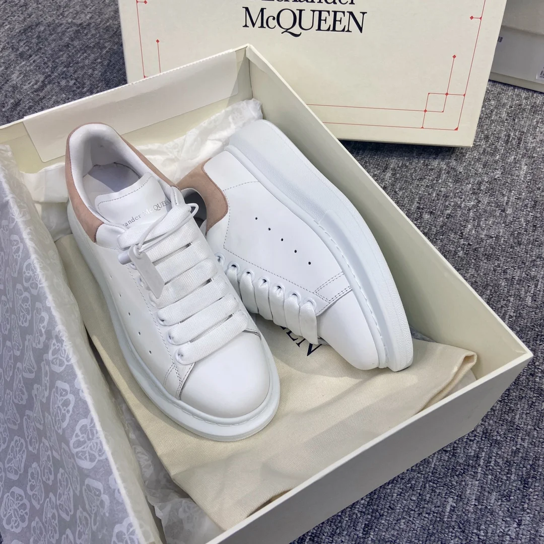 Кроссовки Alexander McQueen женские - изображение 1