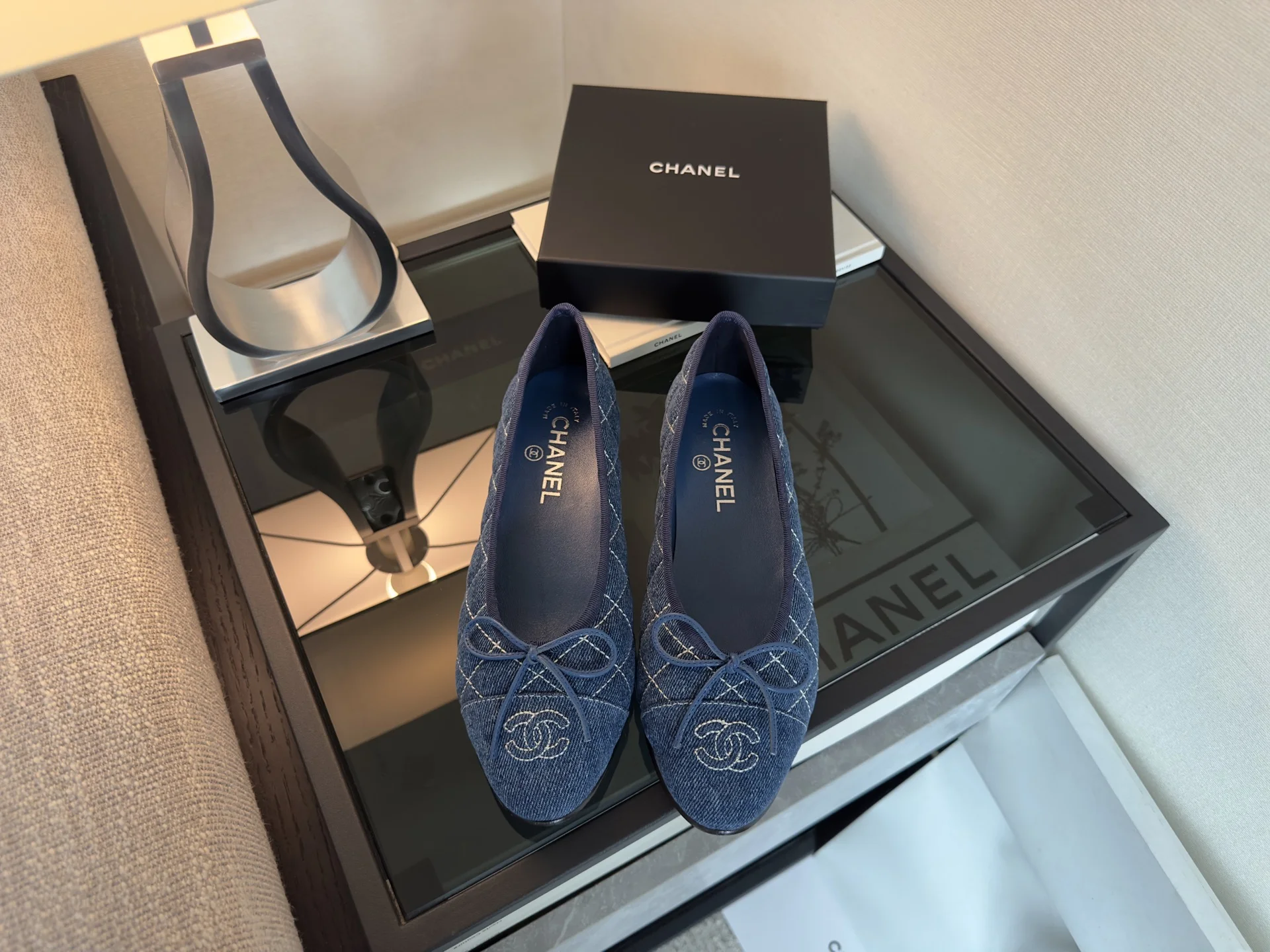 Балетки Chanel из джинсовой ткани - изображение 1